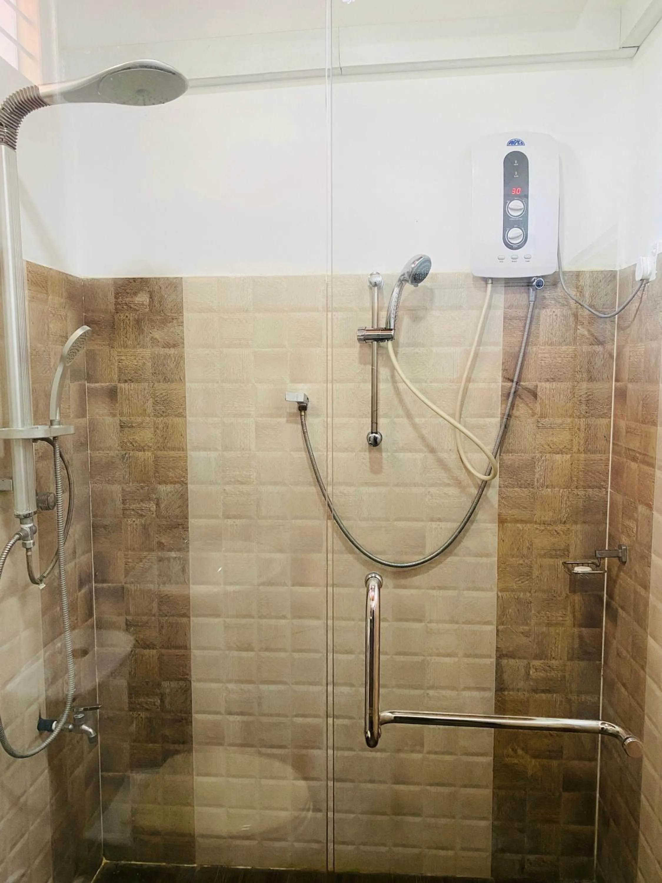 Nilaveli Hybrid Holiday Hotel