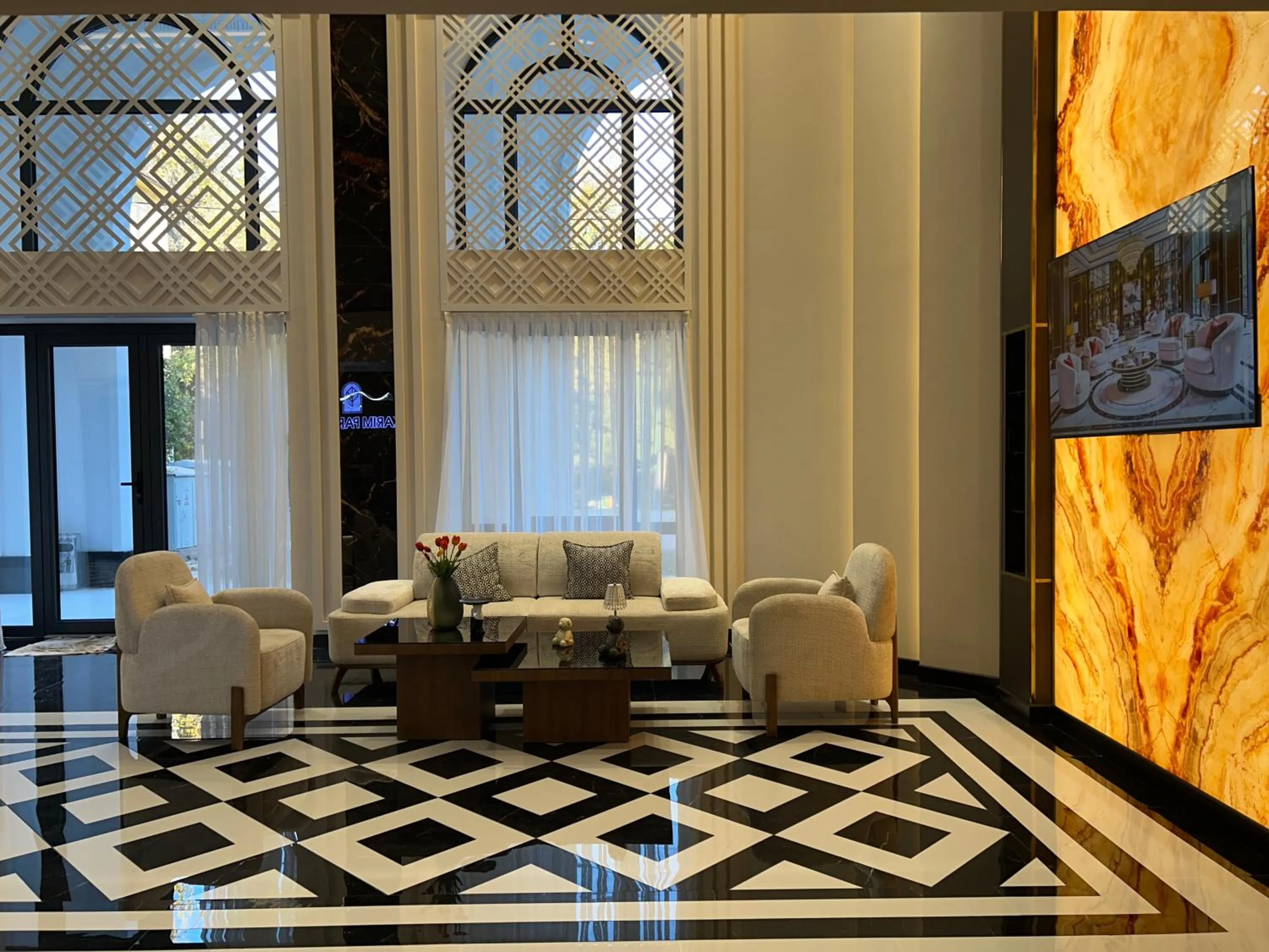 Lobby or reception in Karim Parkside Hotel