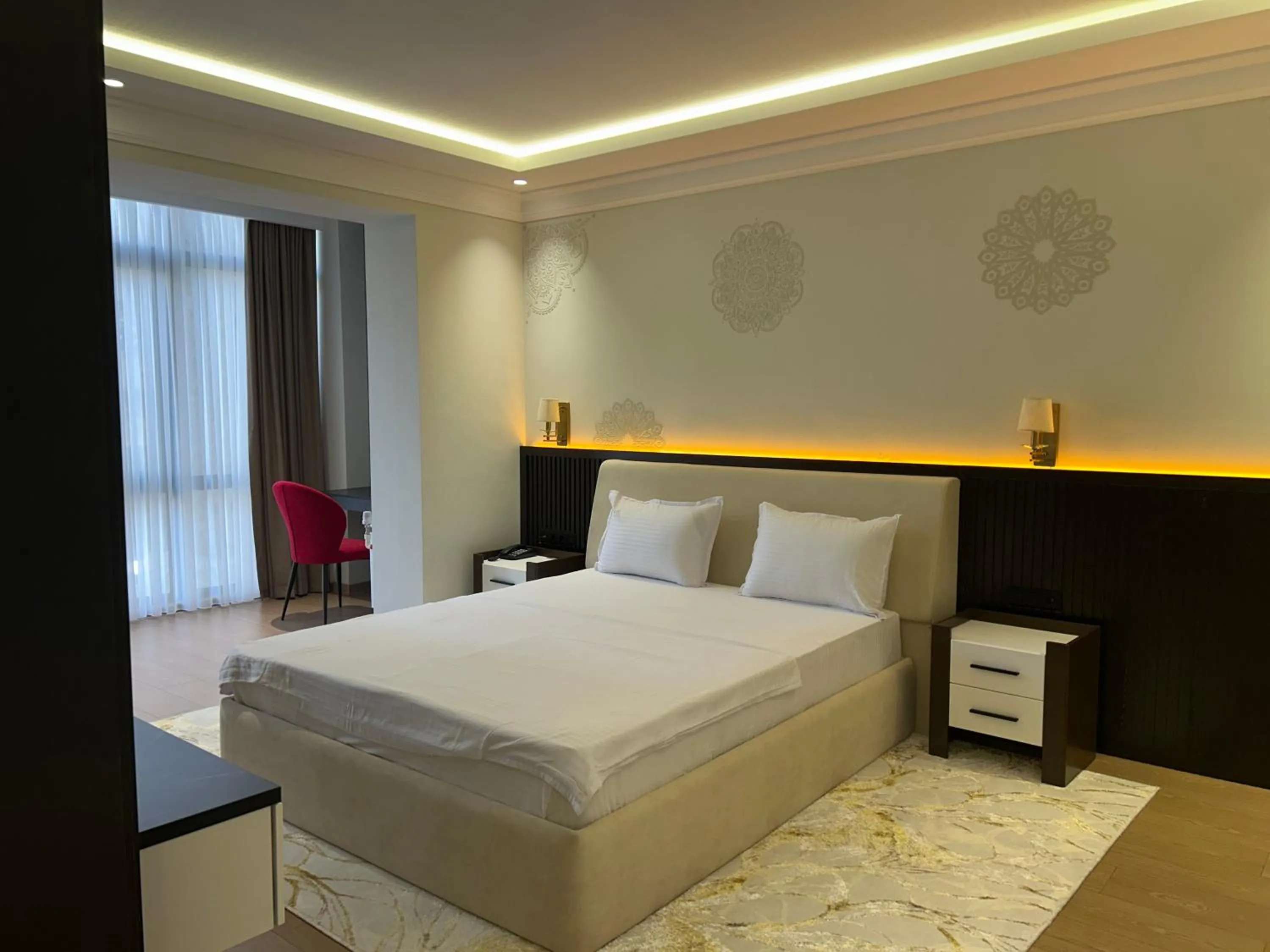 Photo of the whole room, Bed in Karim Parkside Hotel