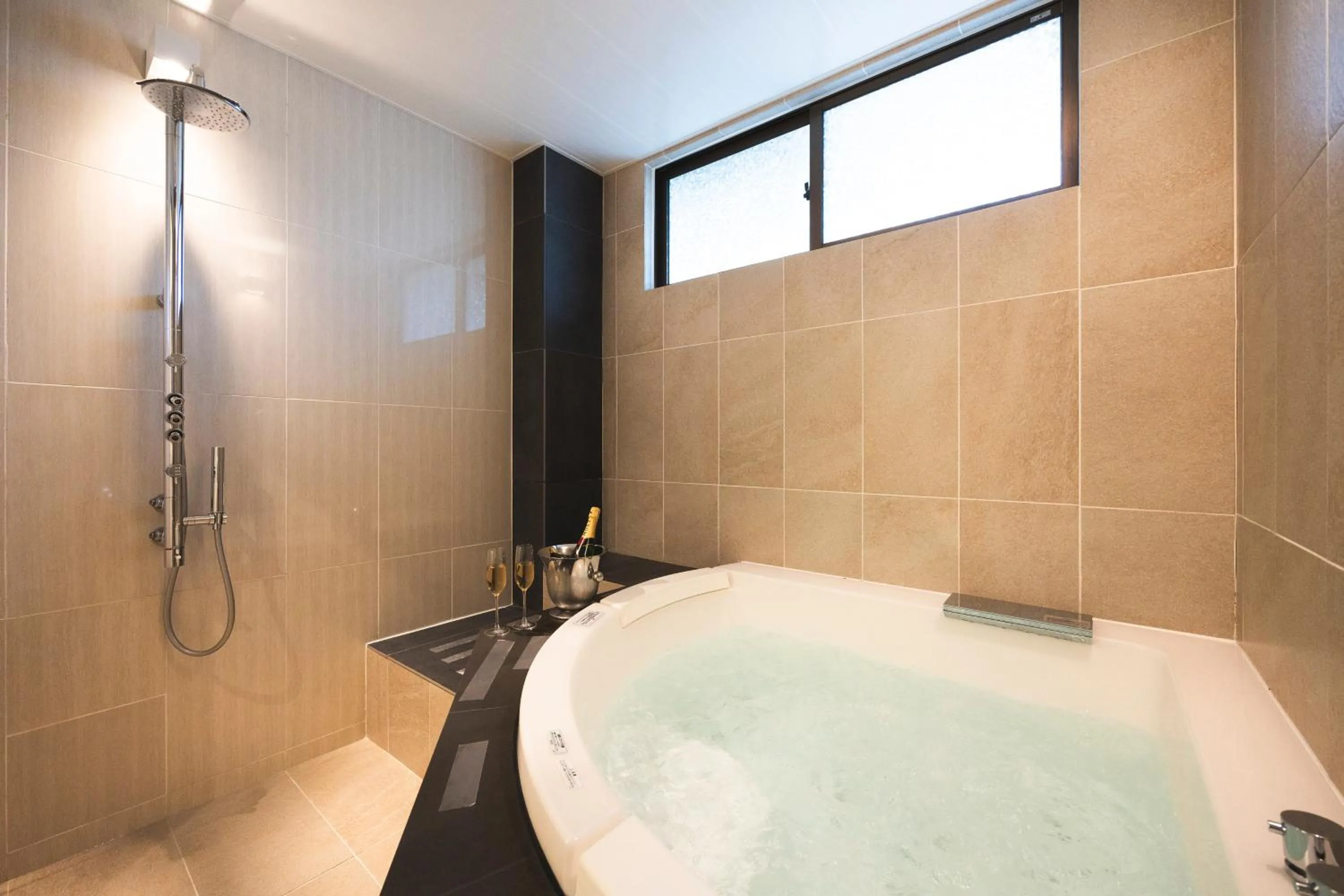 Shower in La Casa Panacea Okinawa Resort