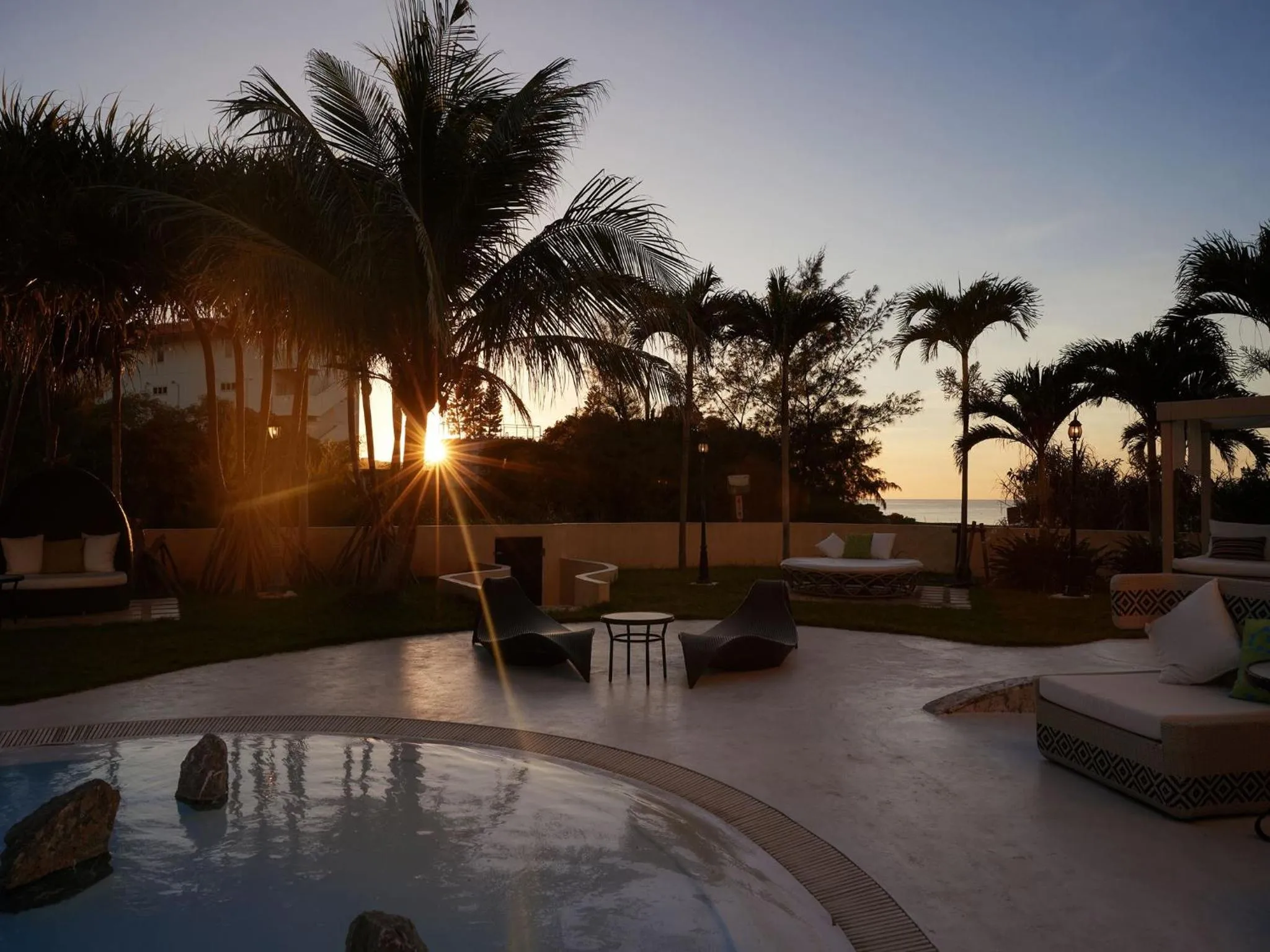 Swimming pool in La Casa Panacea Okinawa Resort