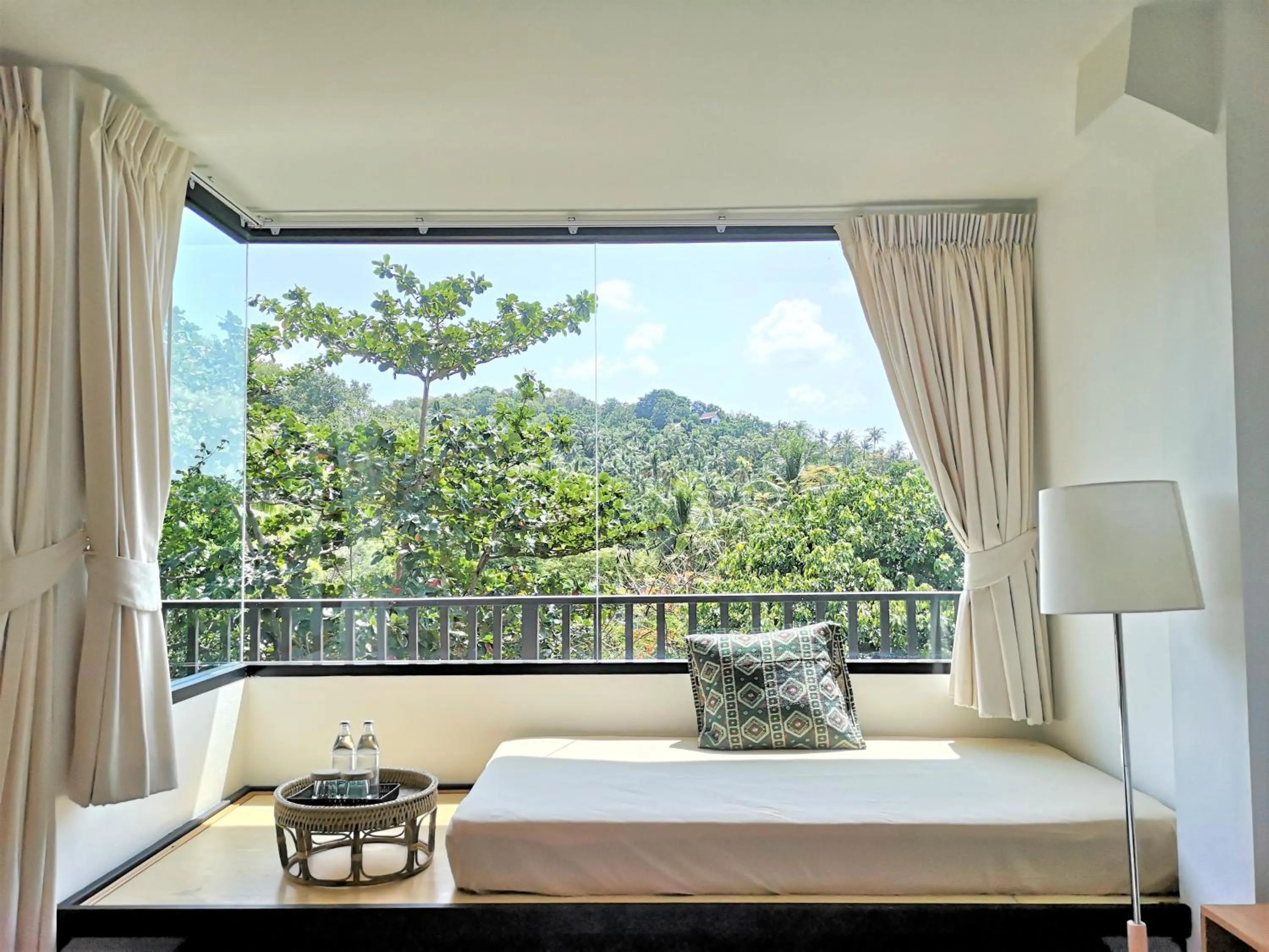 View (from property/room), Bed in The Dearly Koh Tao Hostel-PADI 5 Star Dive Resort