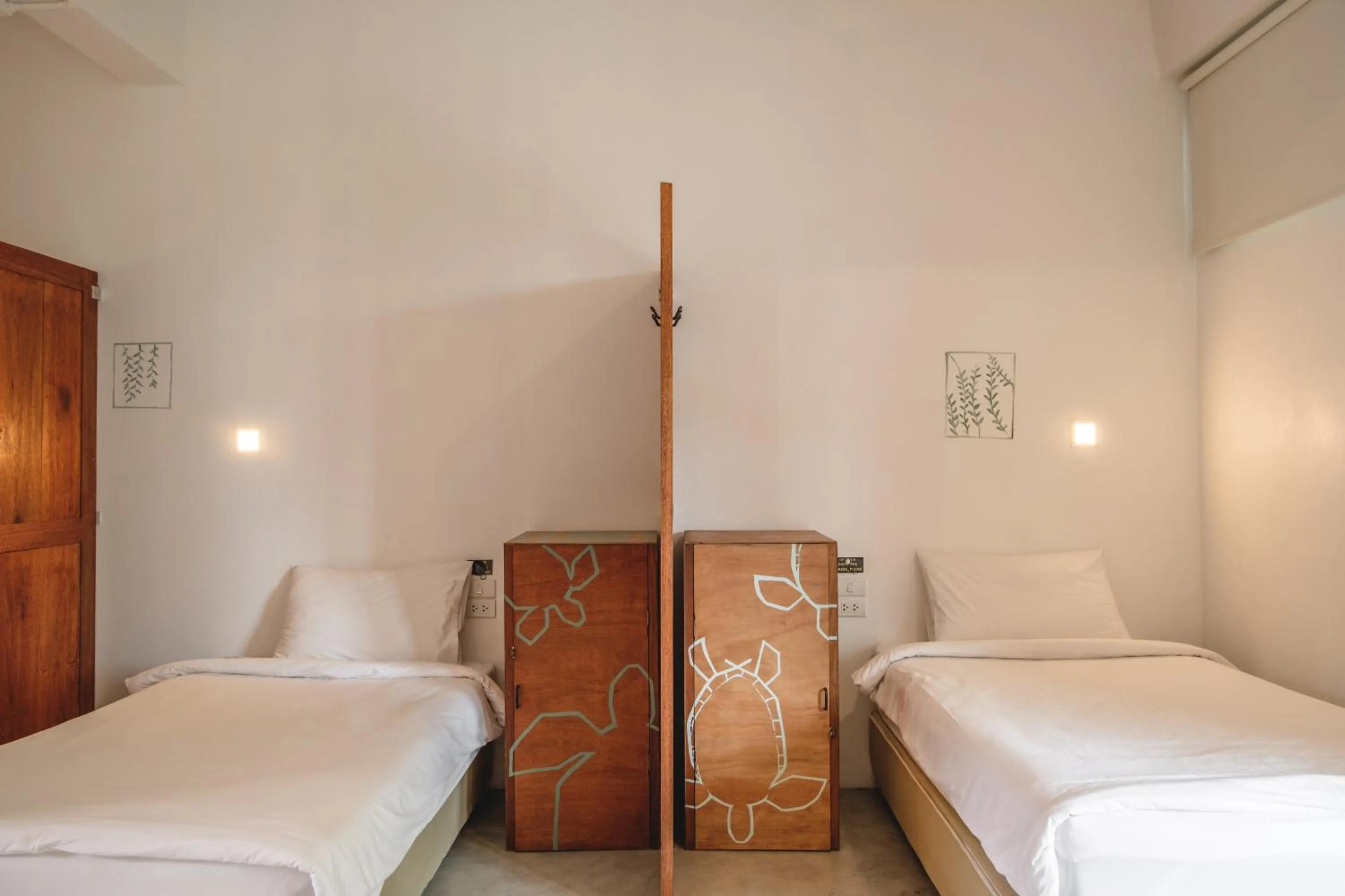 Bed in The Dearly Koh Tao Hostel-PADI 5 Star Dive Resort