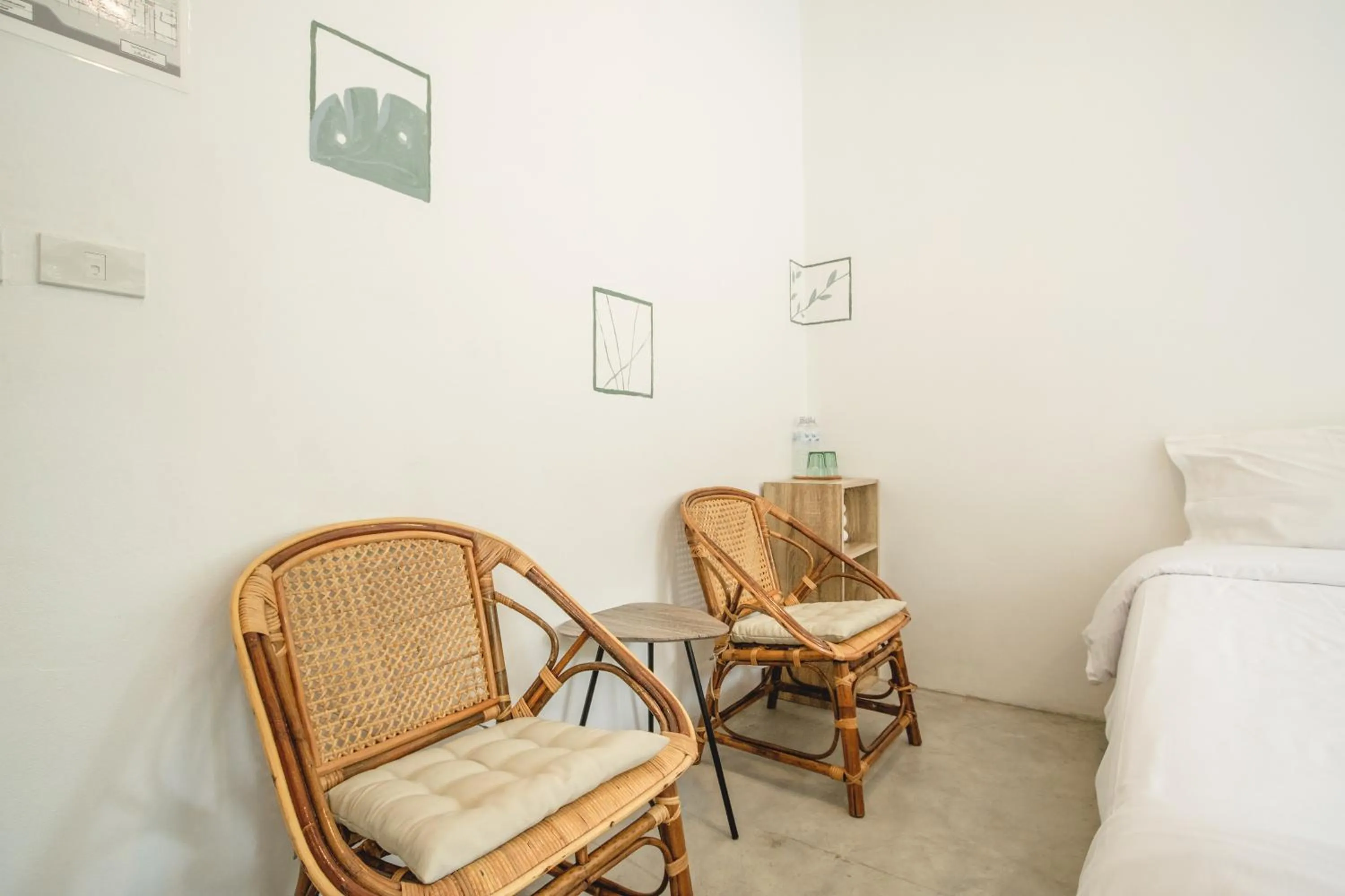 Seating area, Bed in The Dearly Koh Tao Hostel-PADI 5 Star Dive Resort