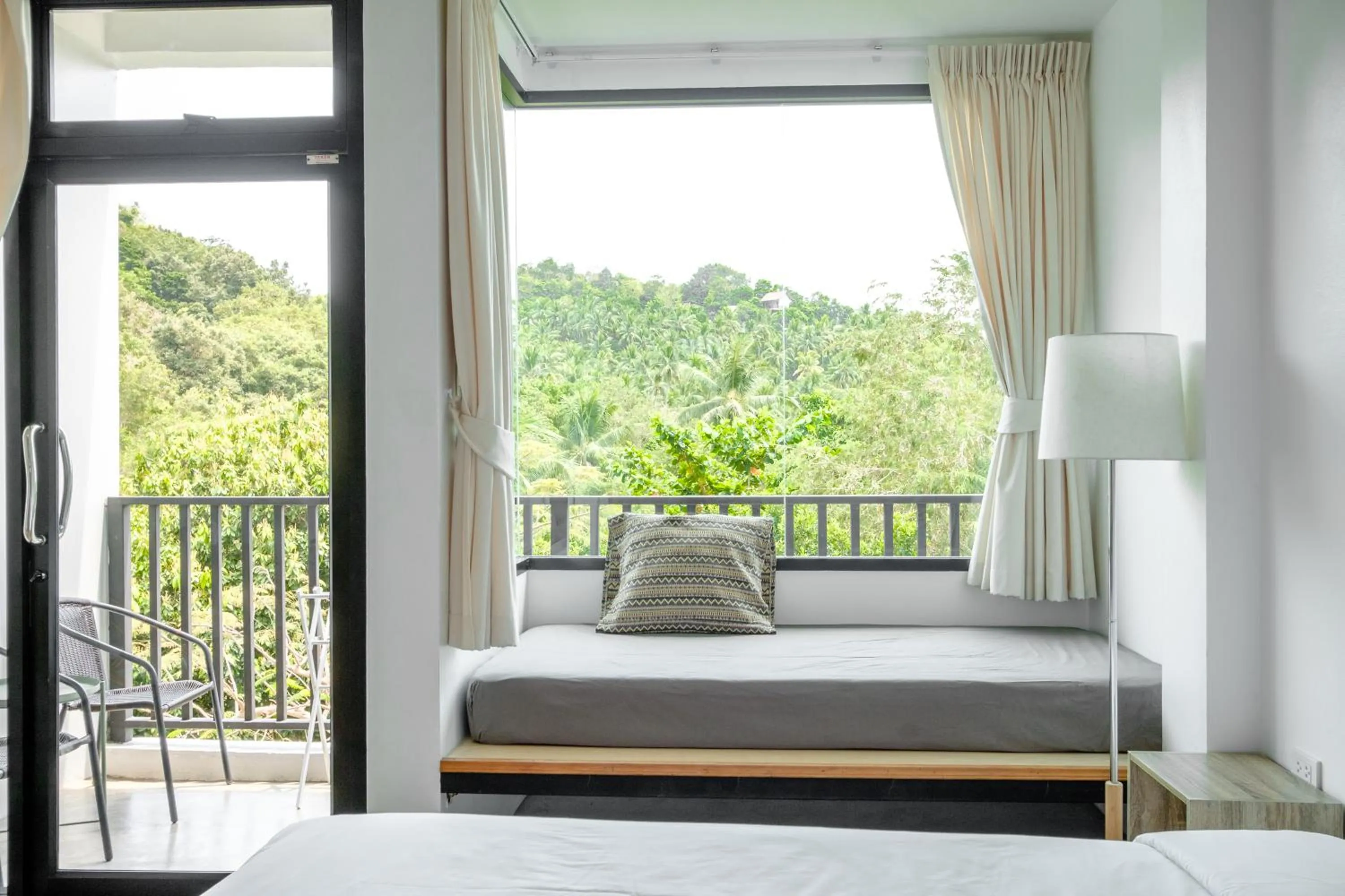 View (from property/room), Bed in The Dearly Koh Tao Hostel-PADI 5 Star Dive Resort