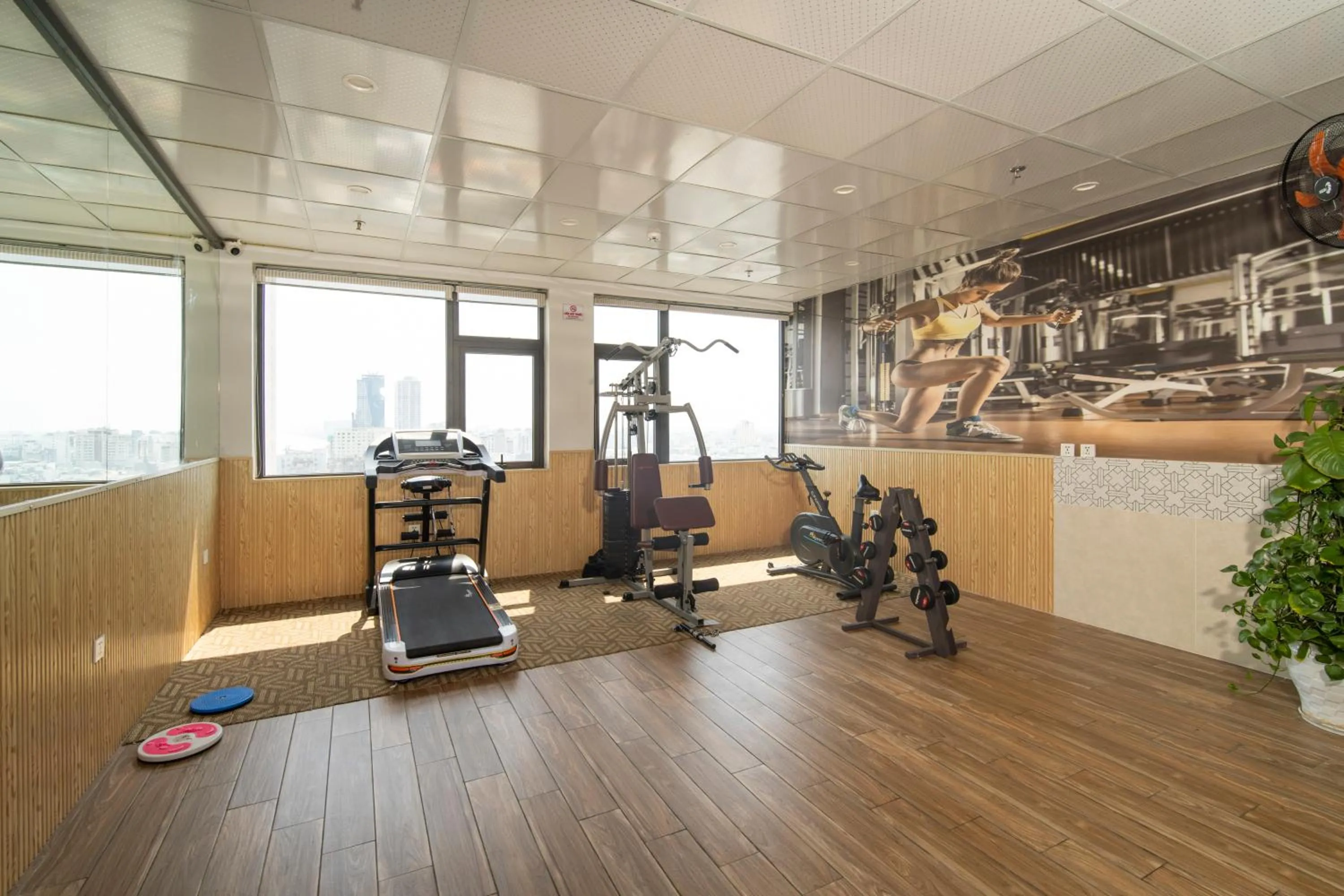 Fitness centre/facilities in Delicate Hotel