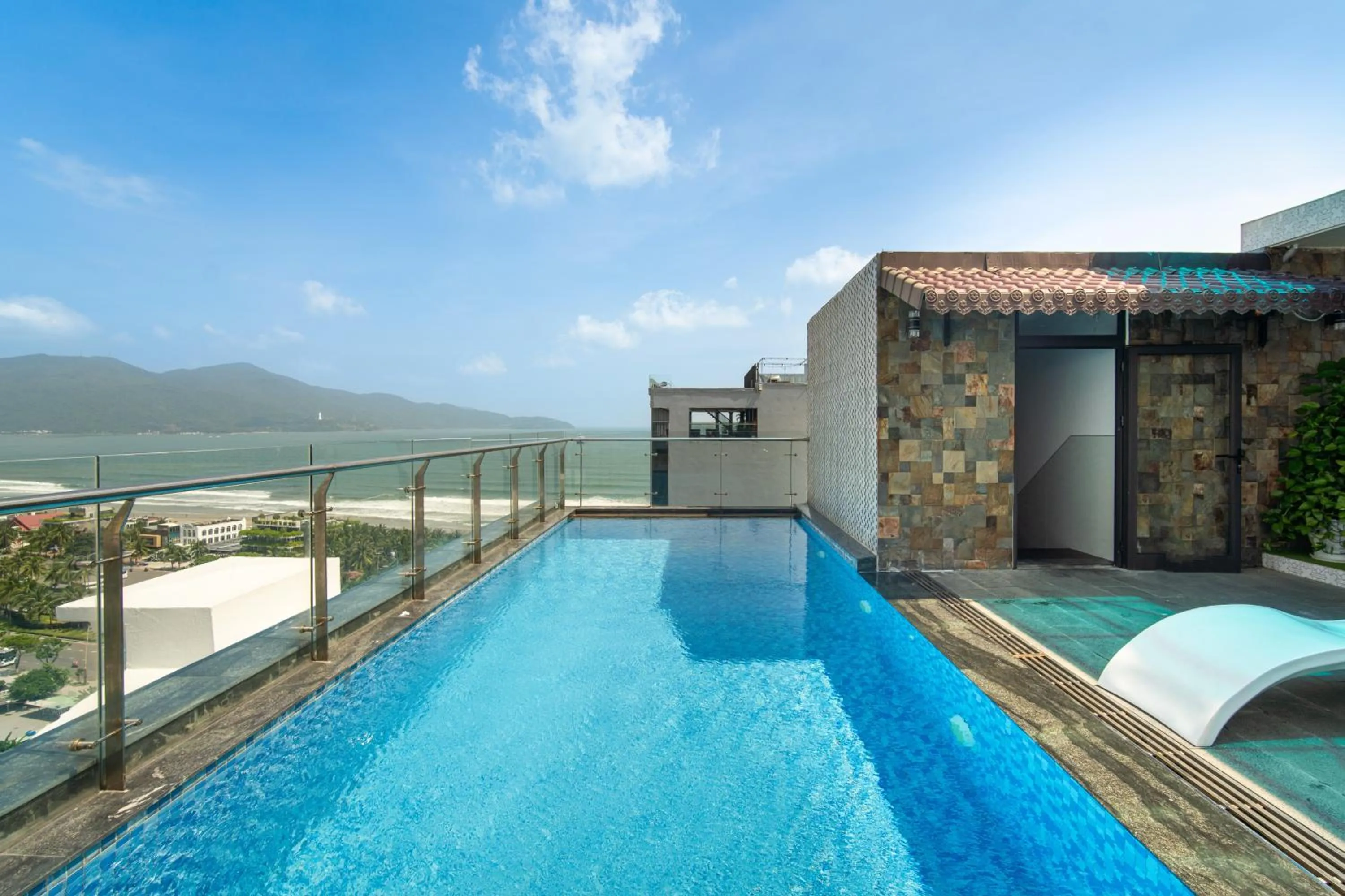 Swimming pool in Delicate Hotel