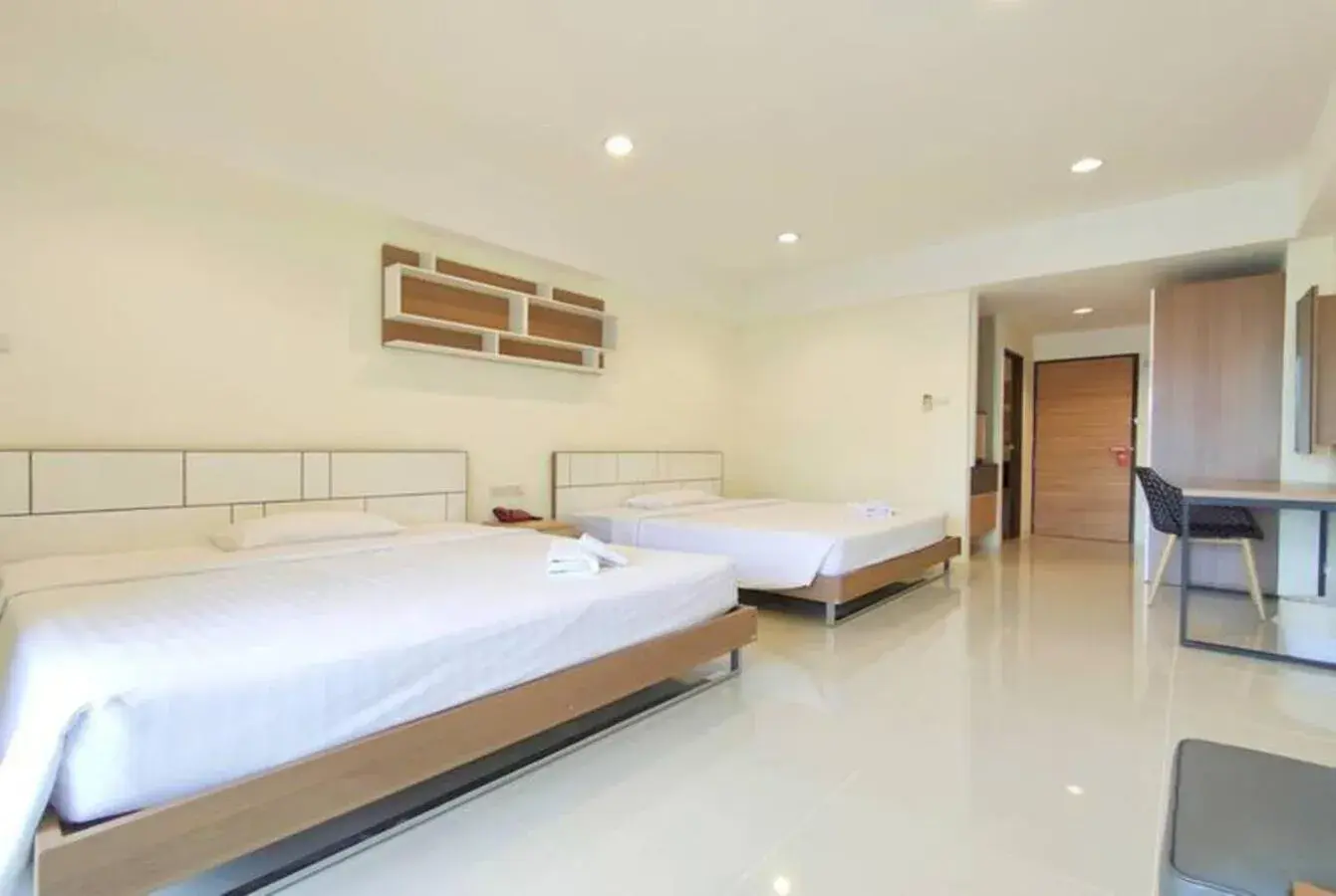 Deluxe Twin Room in At 115 Hotel By Rompo Deluxe Twin Room in At 115 Hotel By Rompo