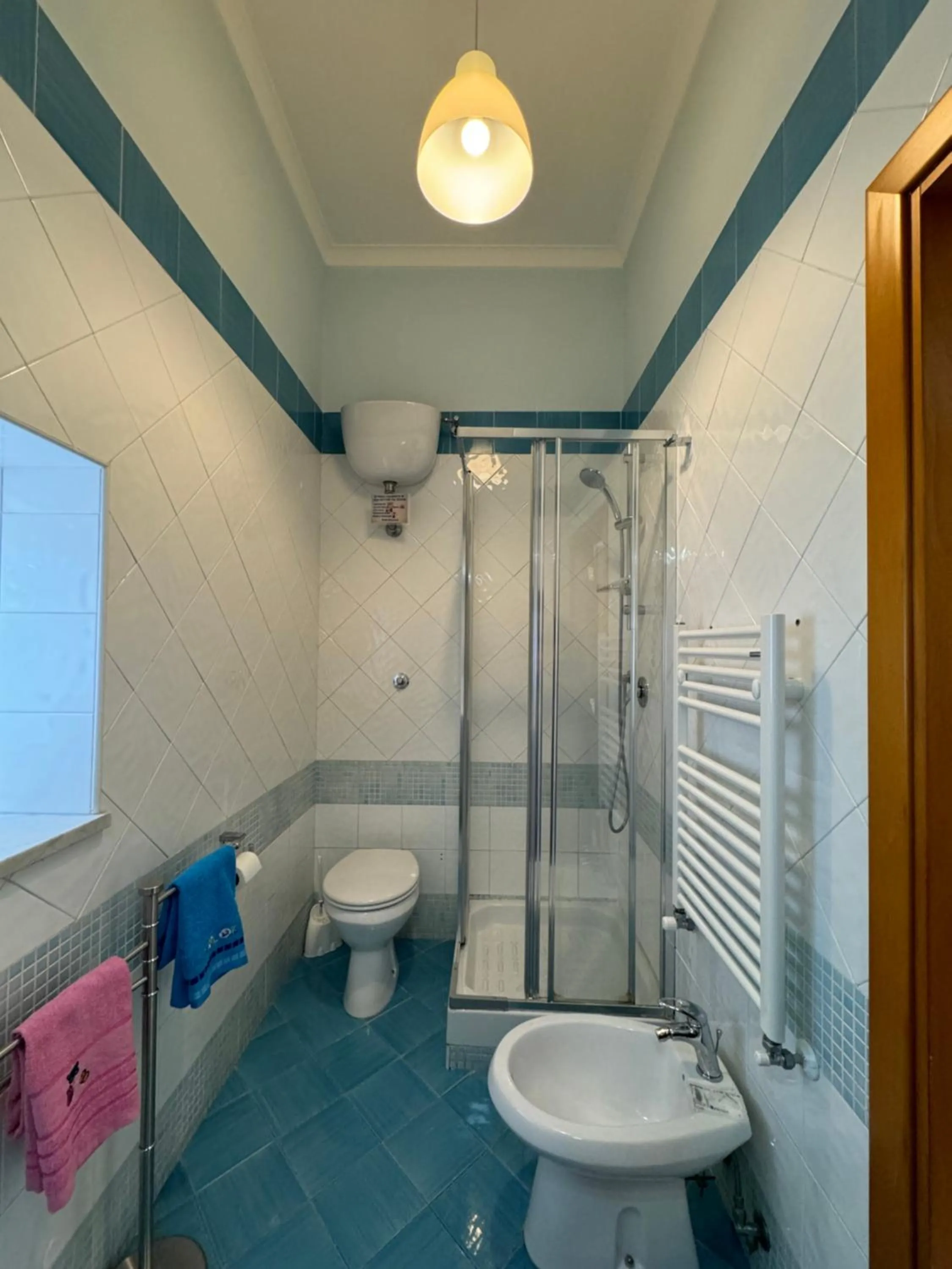 Shower in B&B Eracle