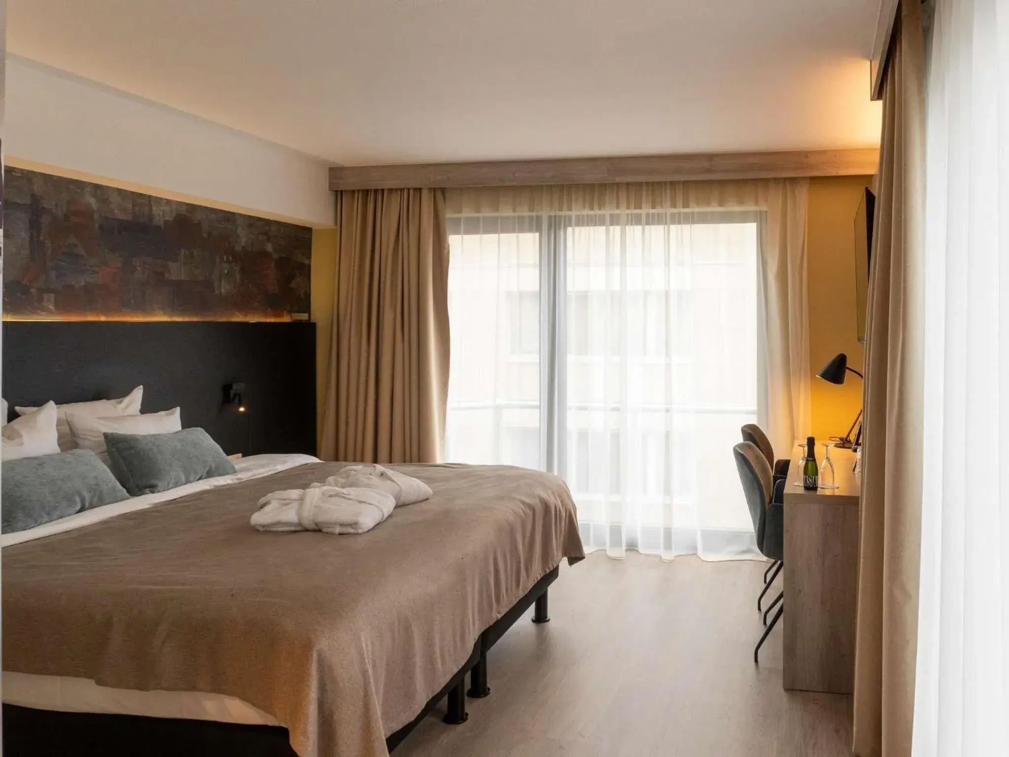 Privilege Room with Balcony in Mercure Oostende Privilege Room with Balcony in Mercure Oostende