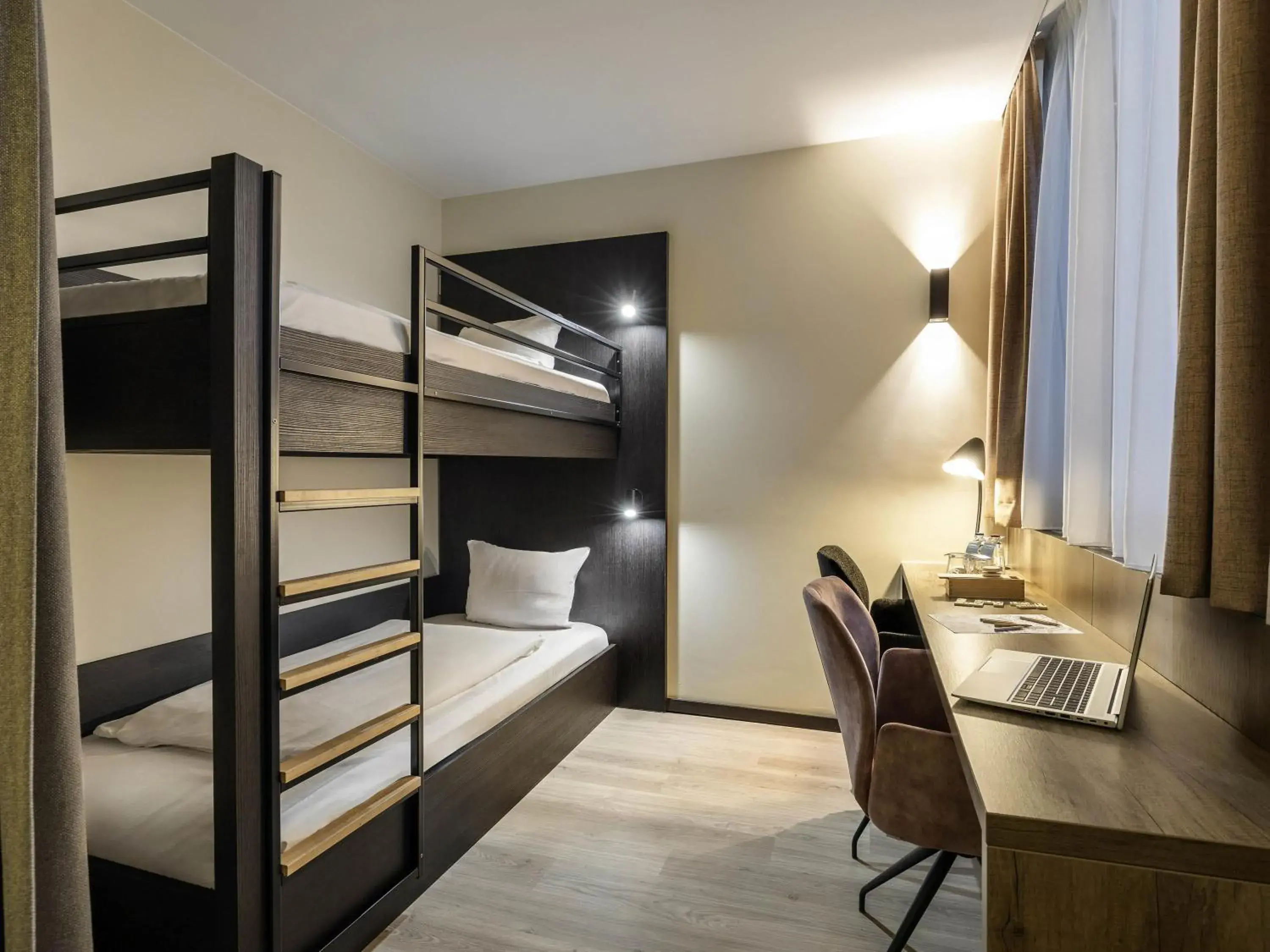 Family Room in Mercure Oostende Family Room in Mercure Oostende