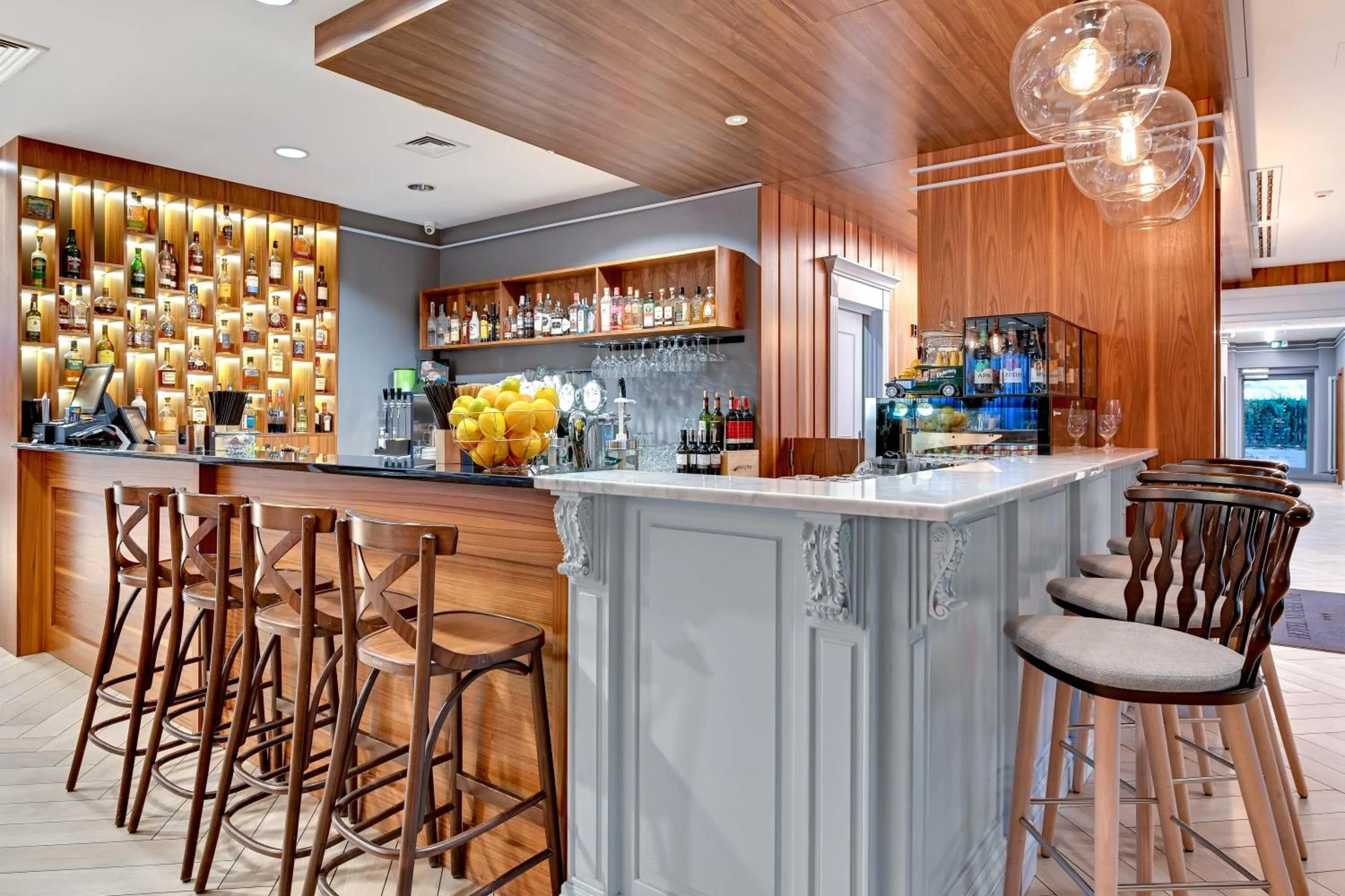 Lounge or bar in GRANO LIFE Gdańsk - HOTEL NUMBER ONE BY GRANO Gdańsk