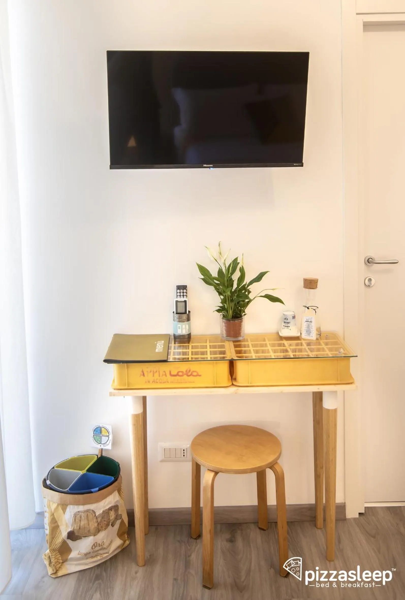 TV and multimedia in PizzaSleep B&B