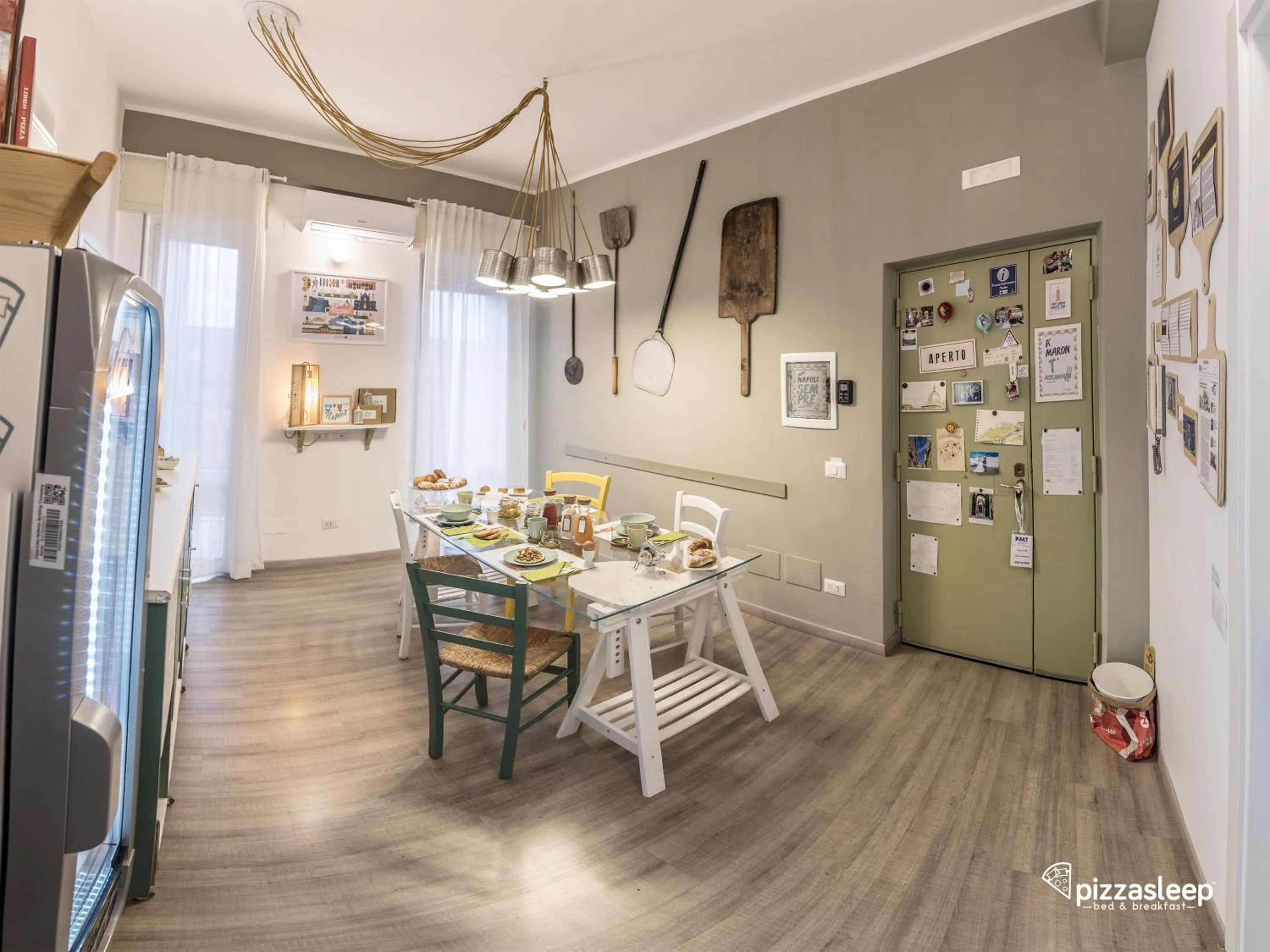 Restaurant/places to eat in PizzaSleep B&B