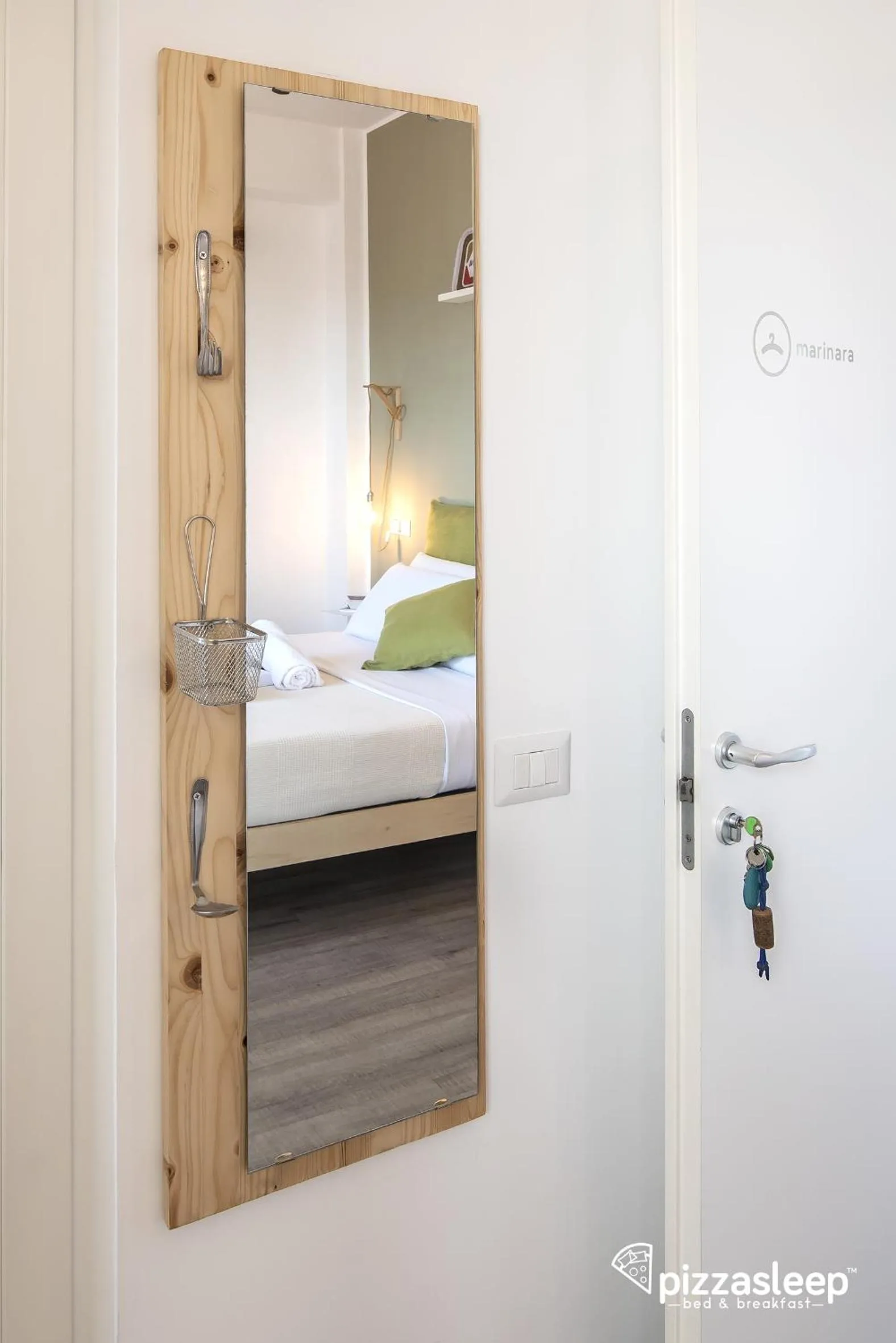 Decorative detail, Bed in PizzaSleep B&B