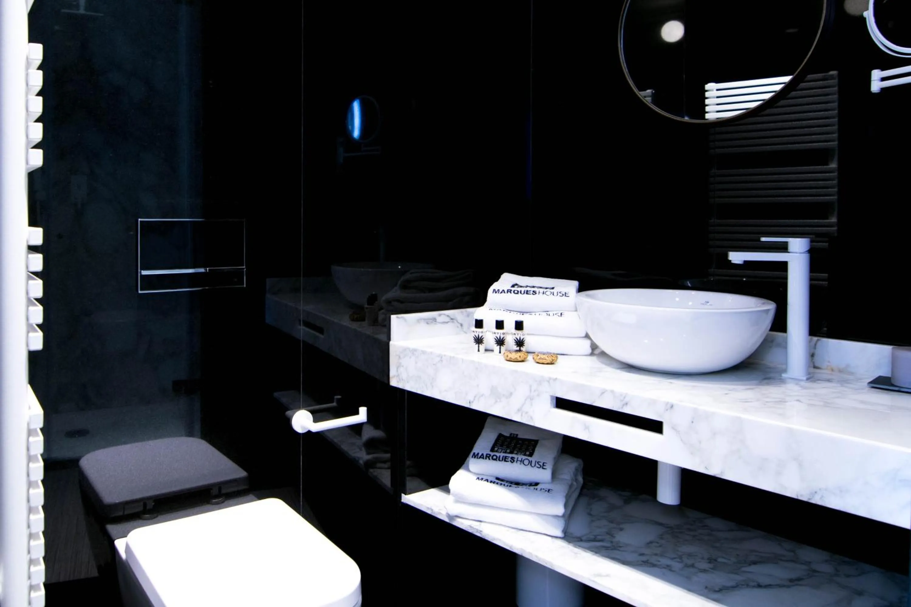 Bathroom in MYR Marqués House