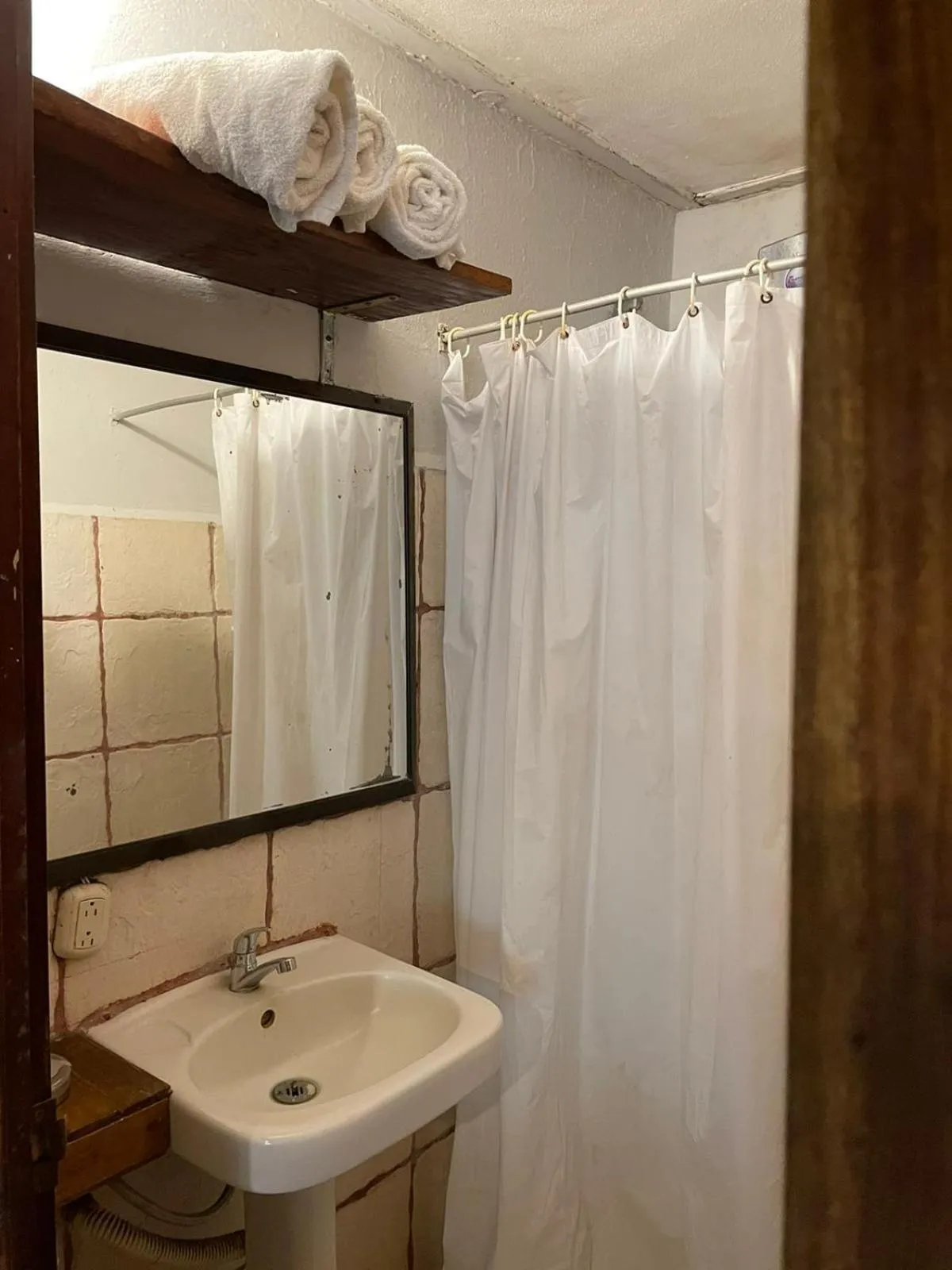 Shower in Beach Cabinas