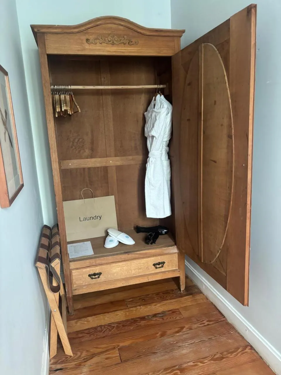 wardrobe in Villa Barranco by Ananay Hotels