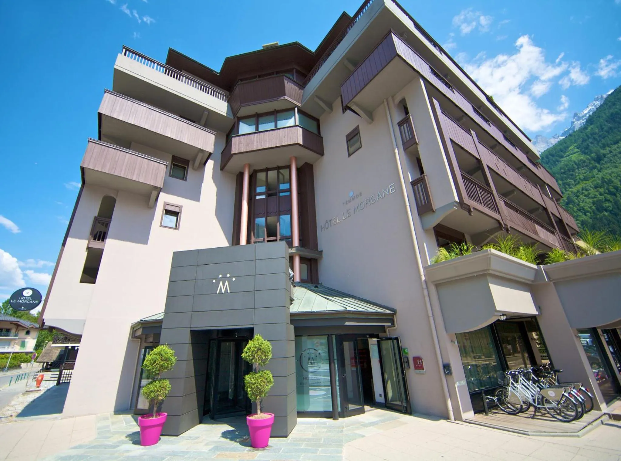 Property building in Hotel Le Morgane