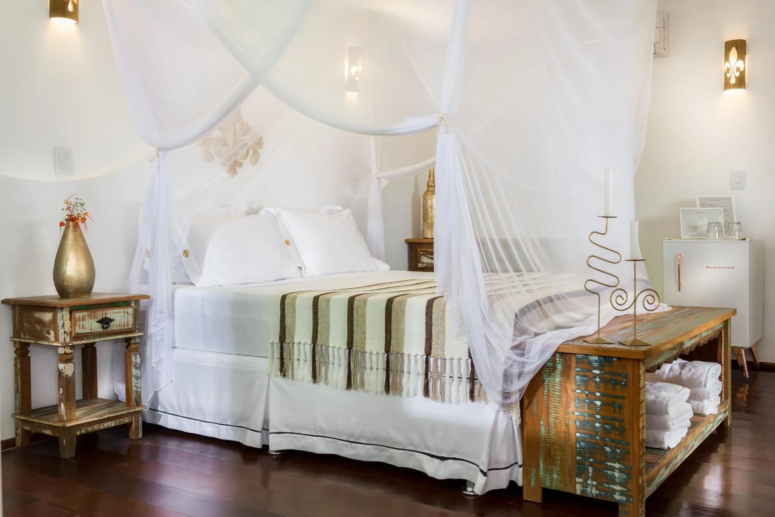 Photo of the whole room, Bed in Mona Lisa Pousada