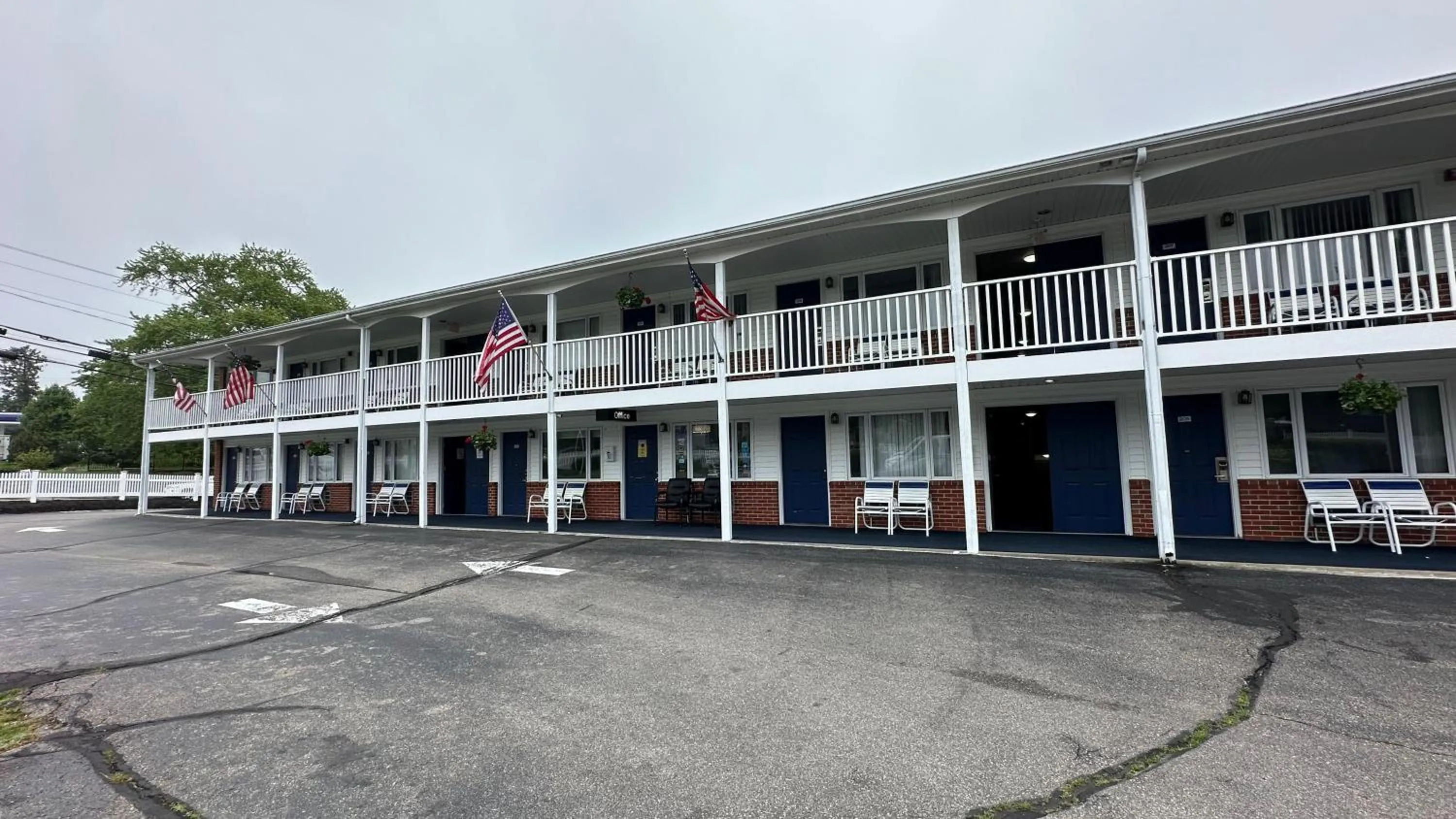 Property building in USA Inn