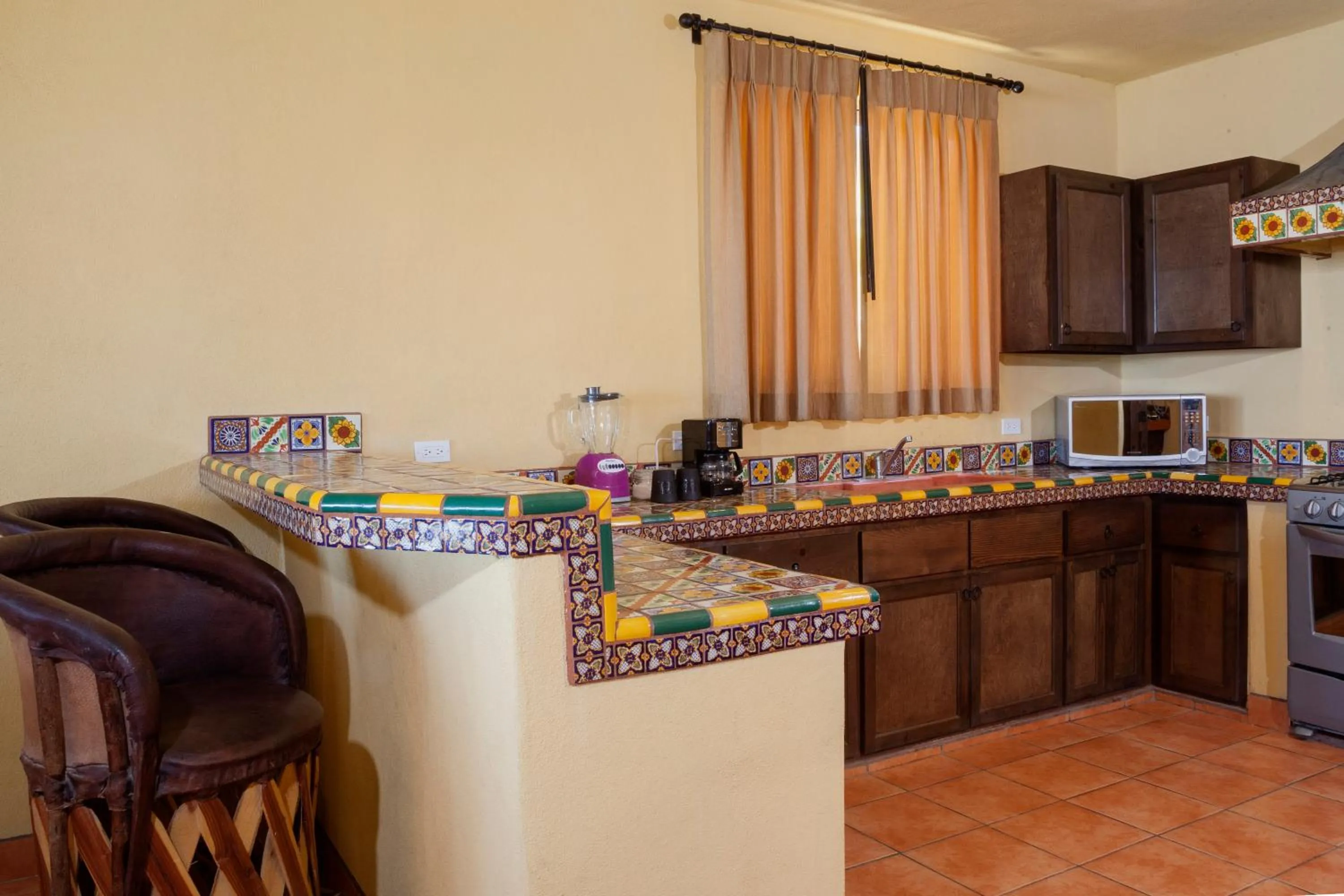 Kitchen or kitchenette in Cerritos Surf Town - Beach Front Property