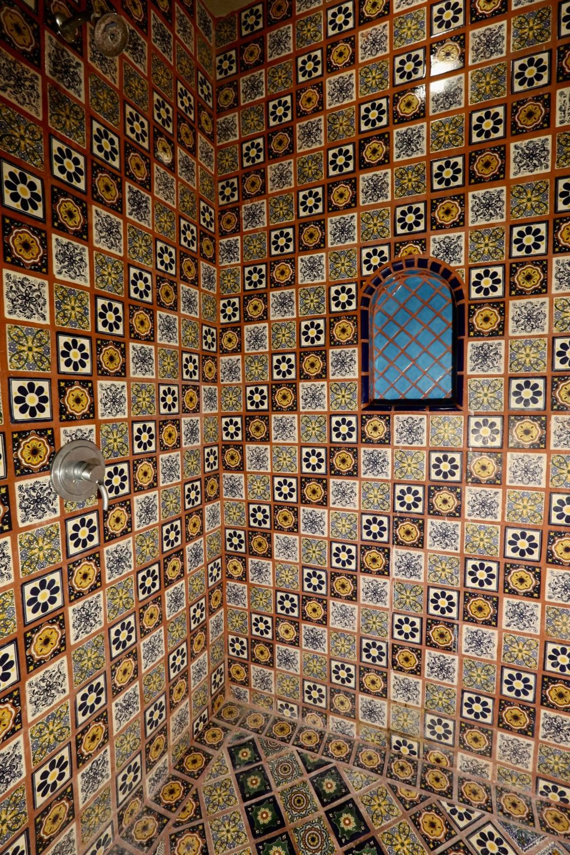 Shower in Cerritos Surf Town - Beach Front Property