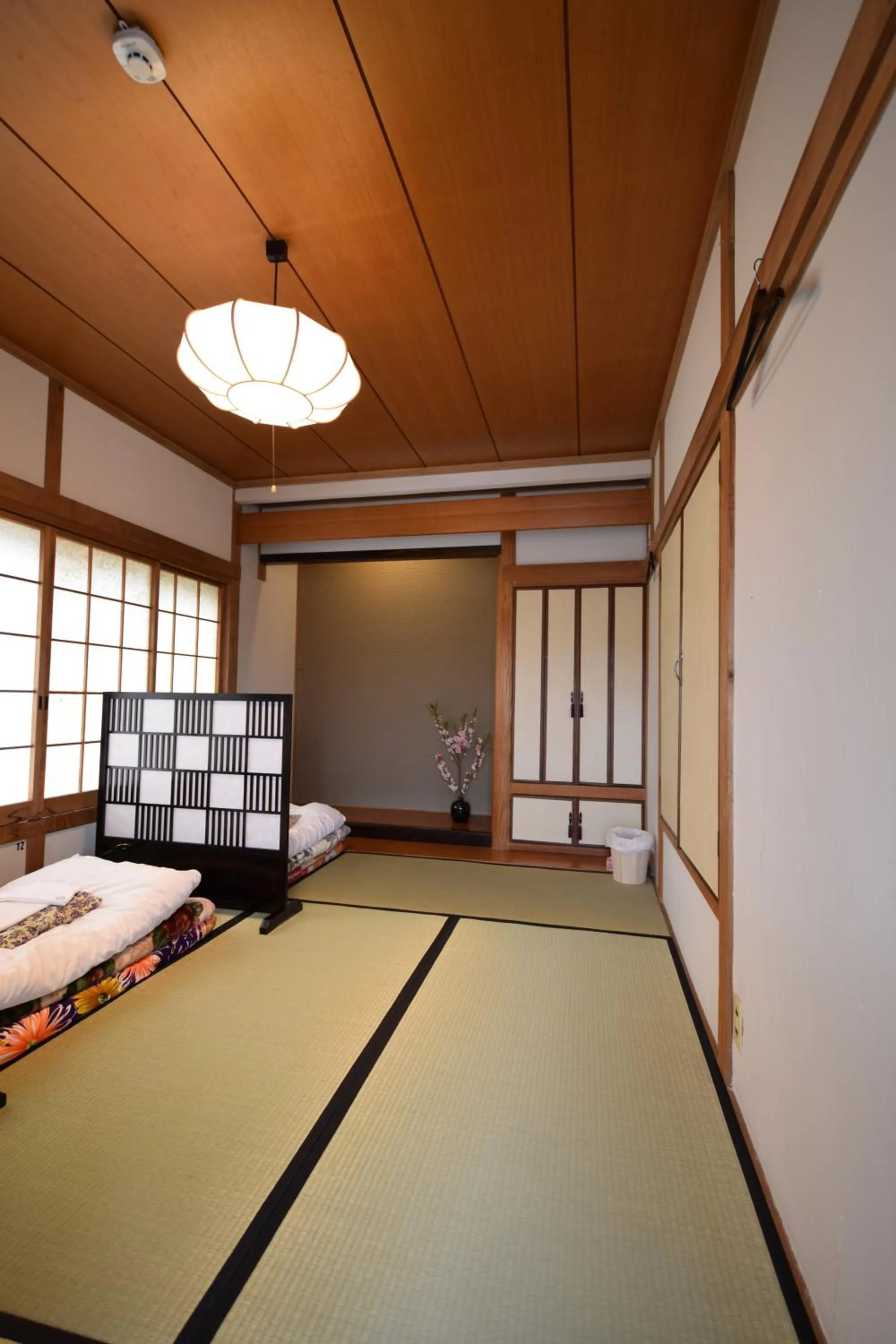 Photo of the whole room, Bed in Saga International Guesthouse Hagakure