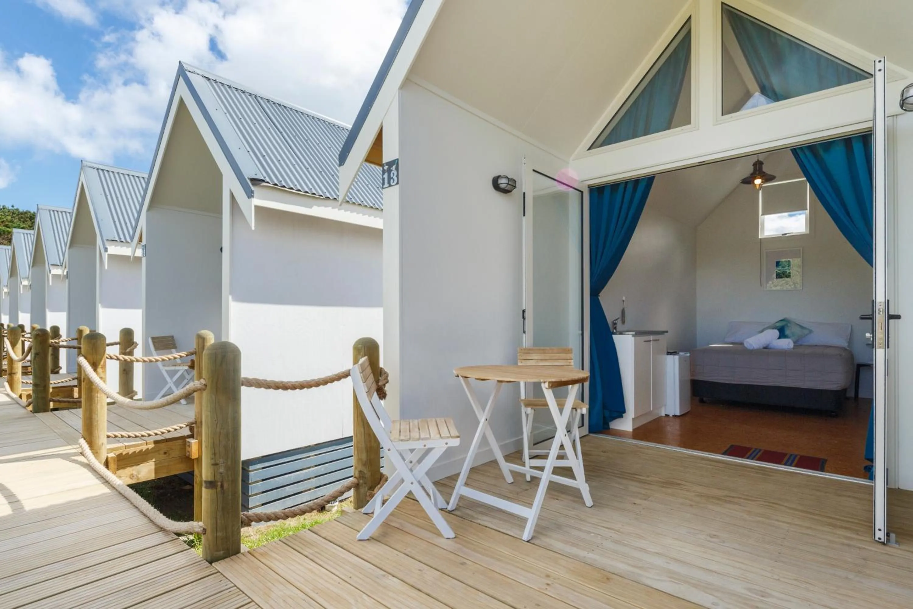 Property building in Foxton Beach Holiday Park
