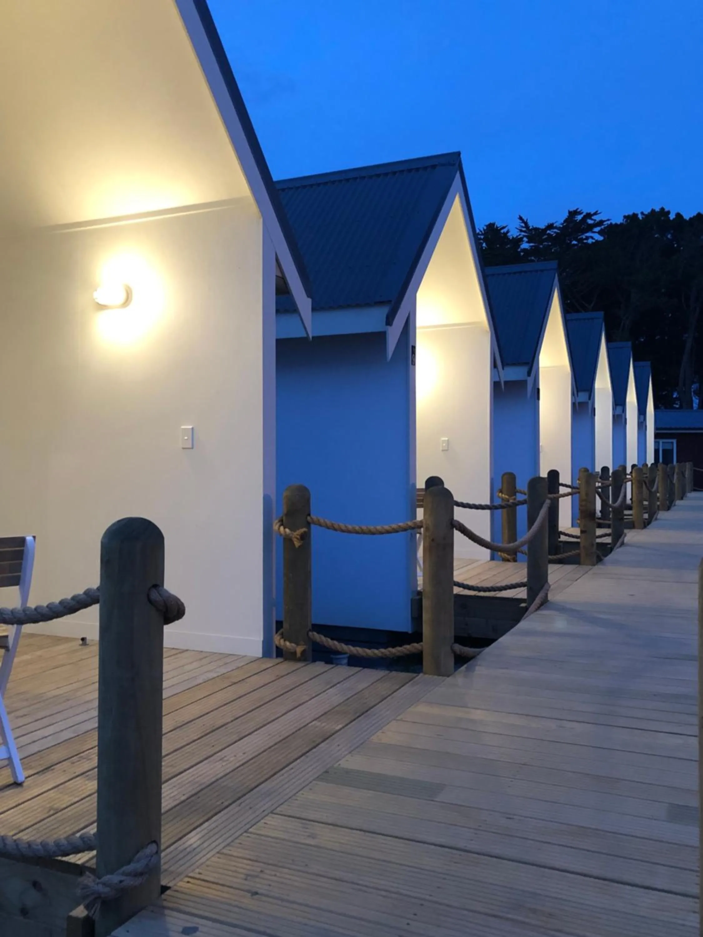 Property building in Foxton Beach Holiday Park