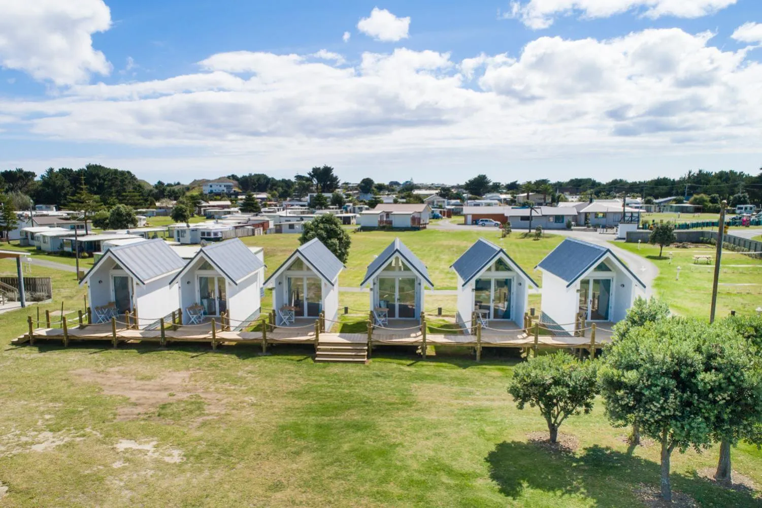 Property building in Foxton Beach Holiday Park