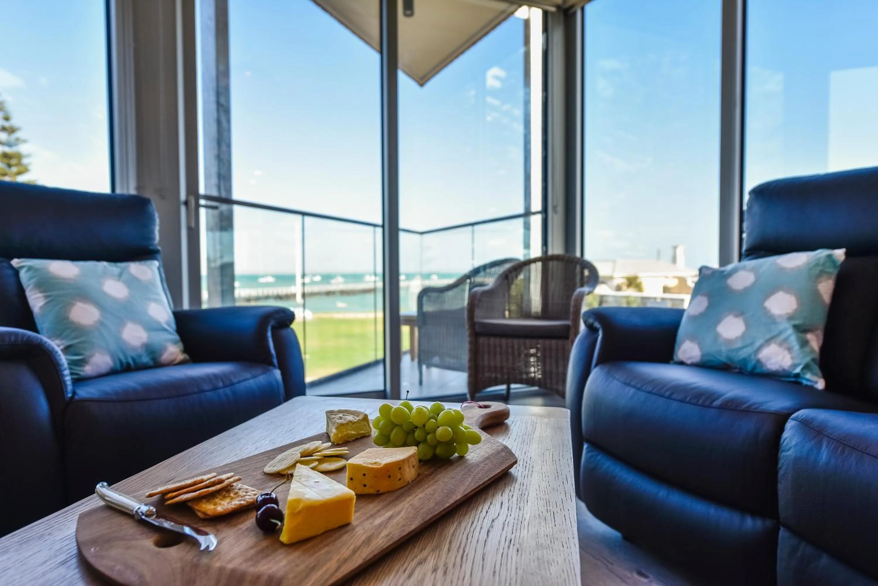 Seating area in Bonnies of Beachport