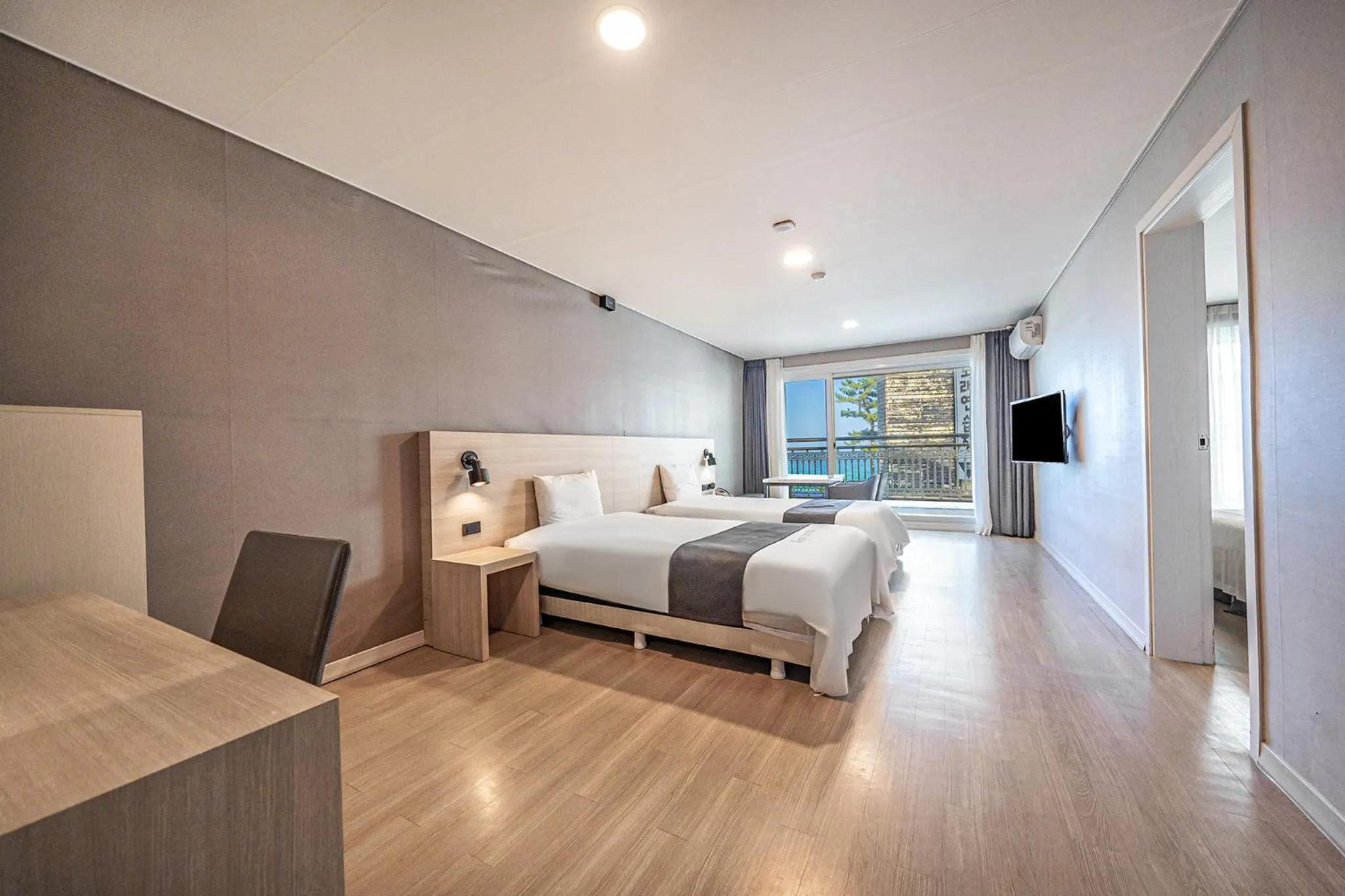 Bed in Gyeongpo Soo Hotel