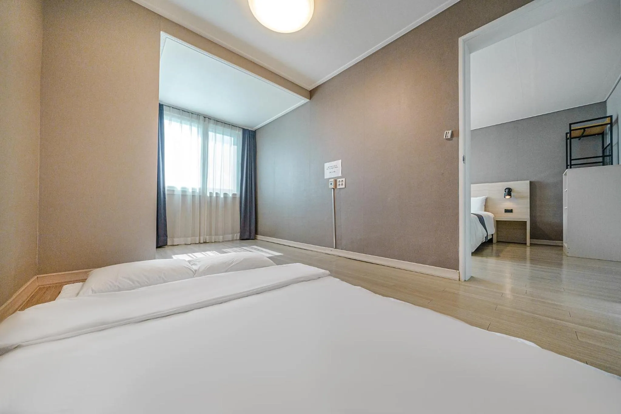 Bed in Gyeongpo Soo Hotel