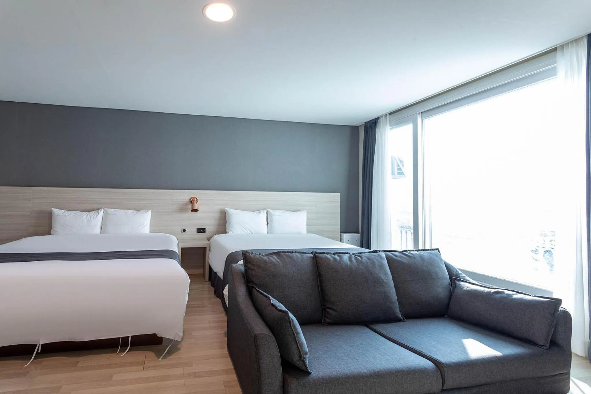 Bed in Gyeongpo Soo Hotel