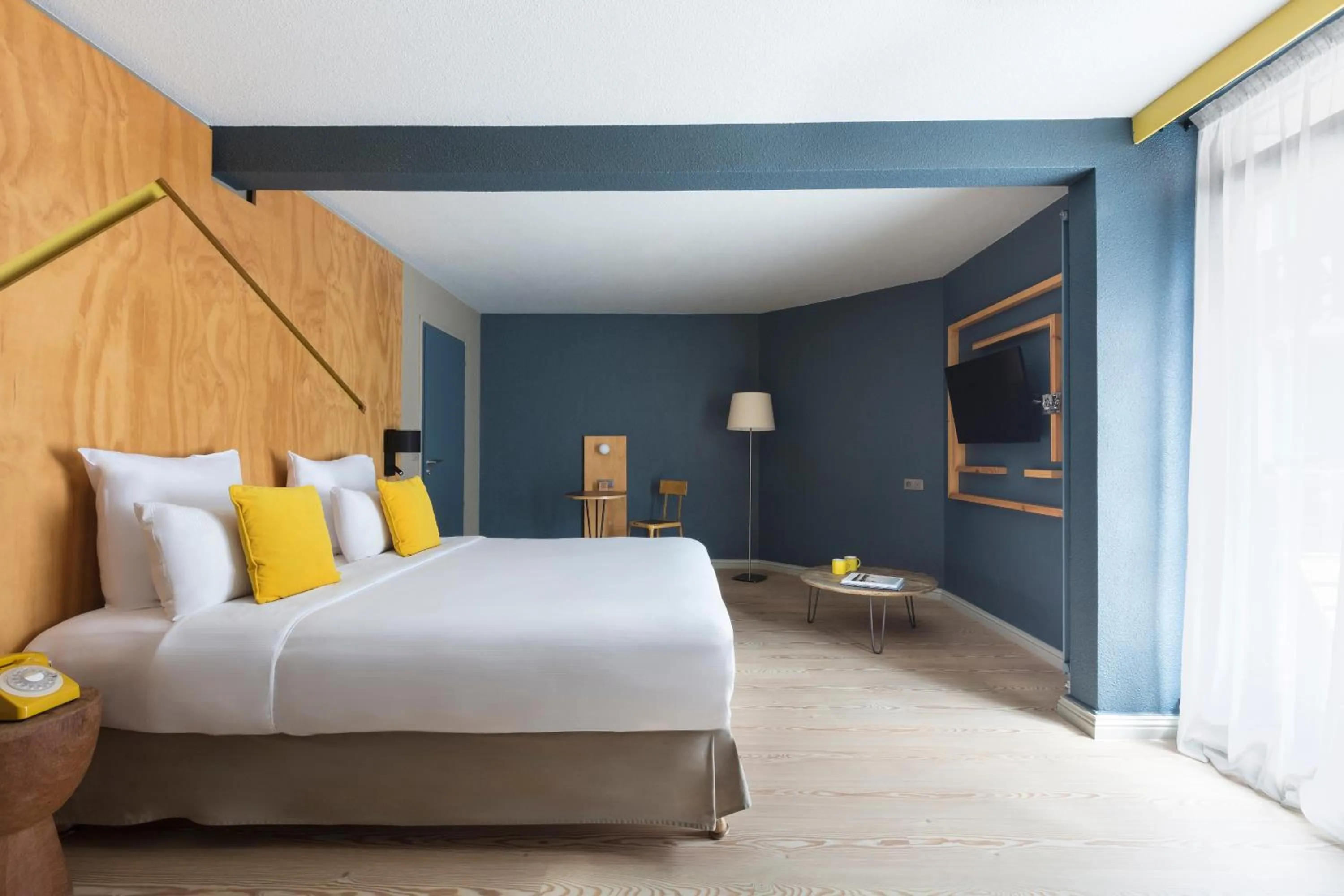 Bedroom, Bed in Hôtel Les Aiglons Chamonix