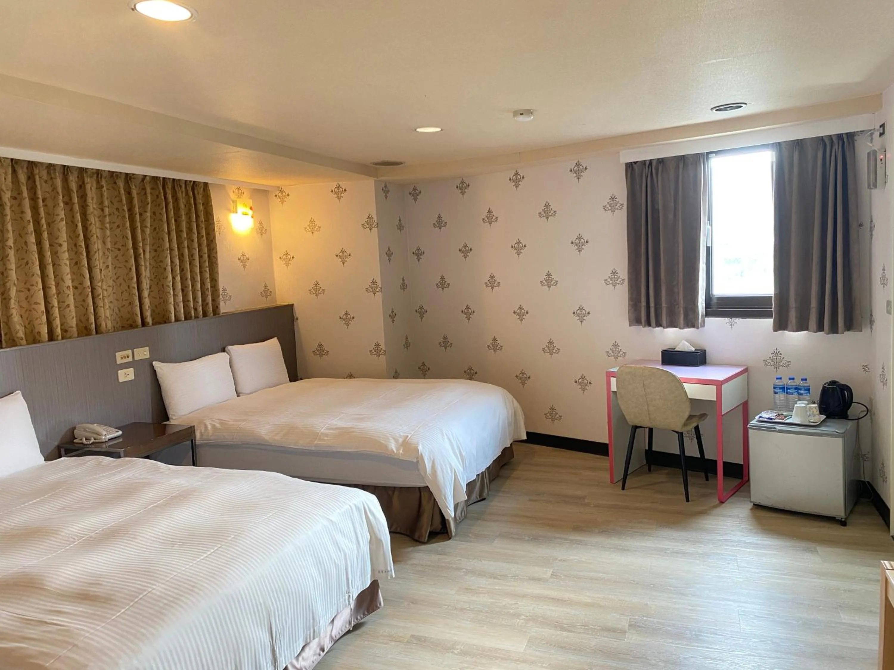 Photo of the whole room, Bed in Taipei Hotel Zoo