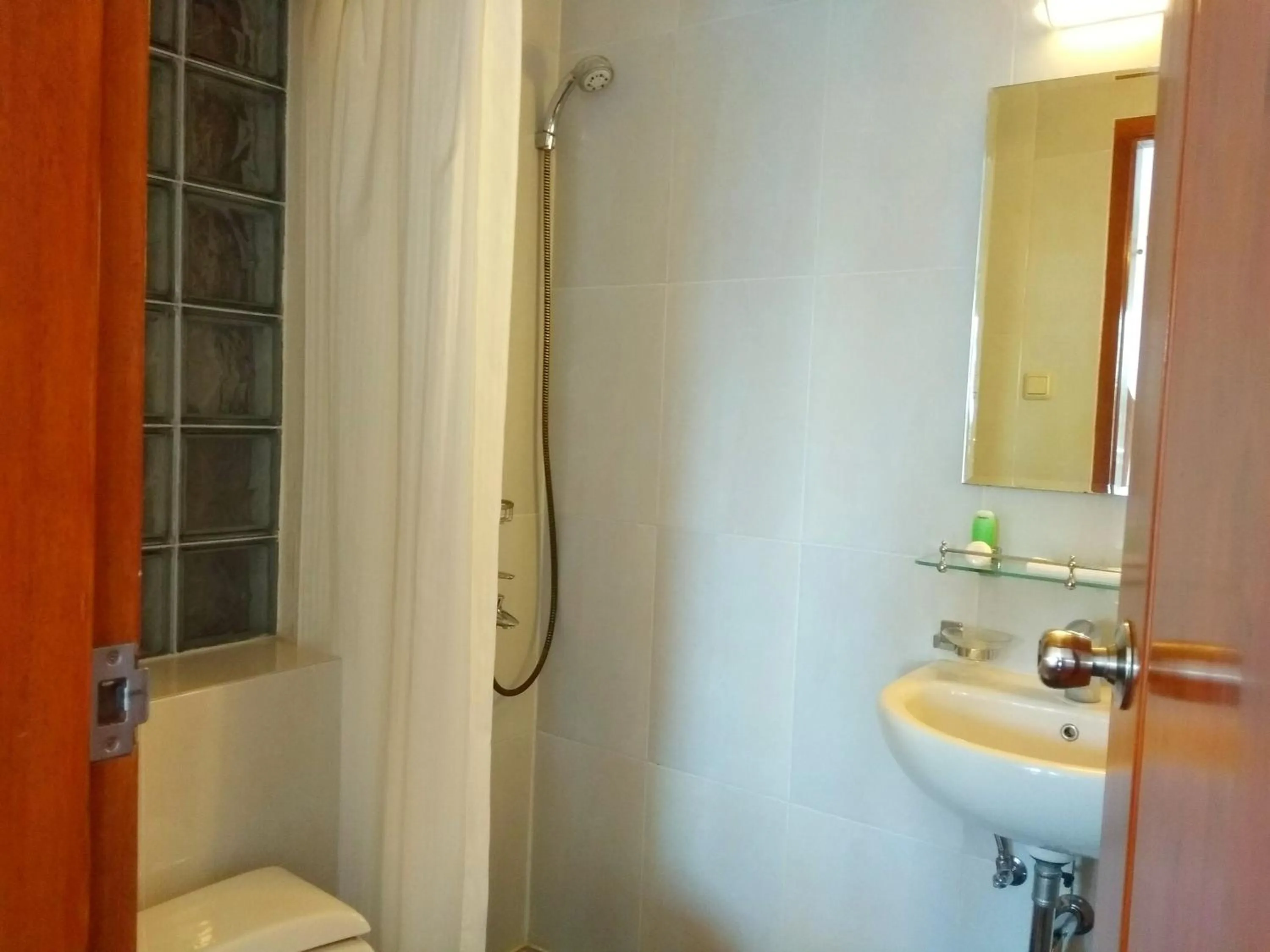 Bathroom in Jos & Hanny Homestay