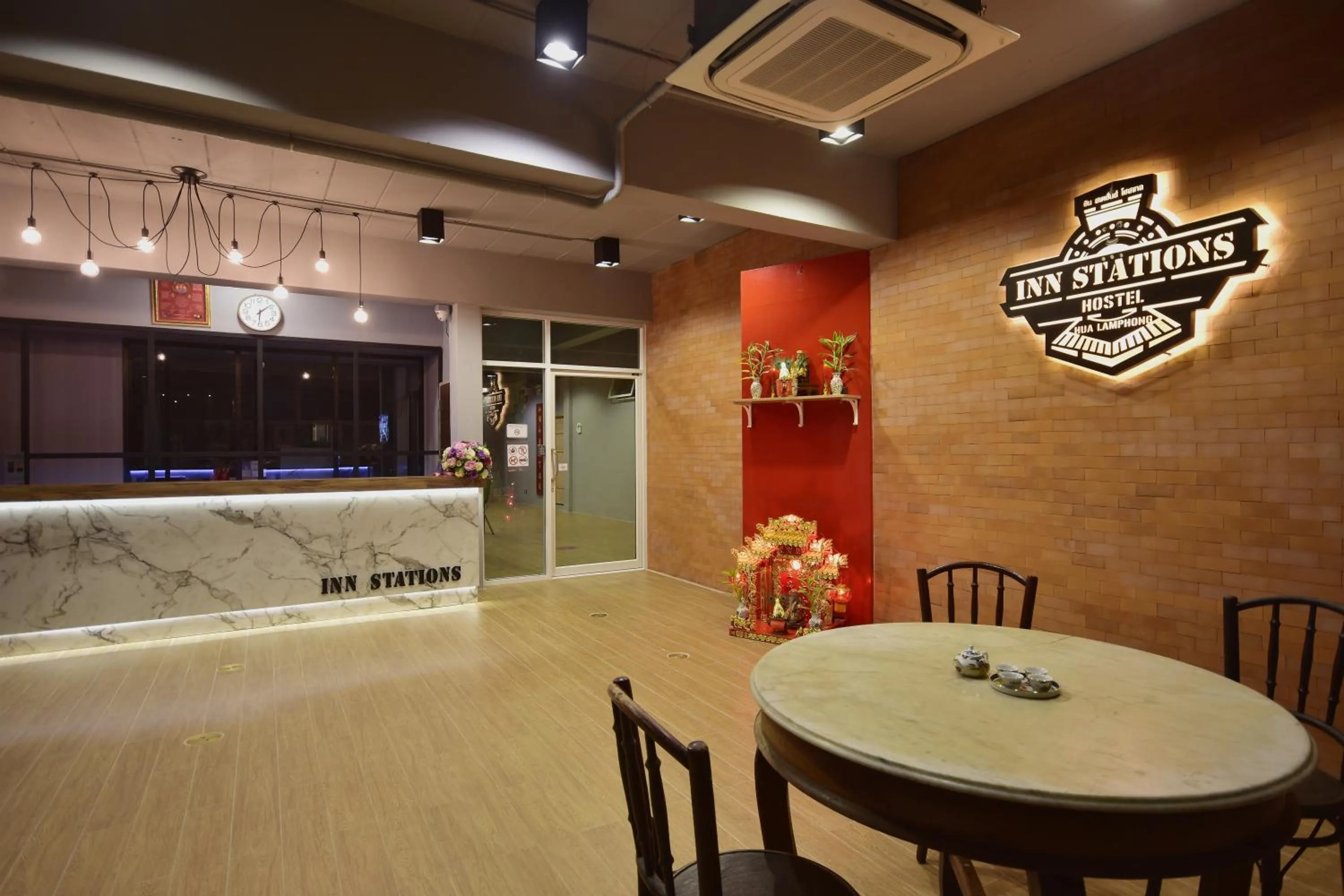 Lobby or reception in Inn Stations Hostel