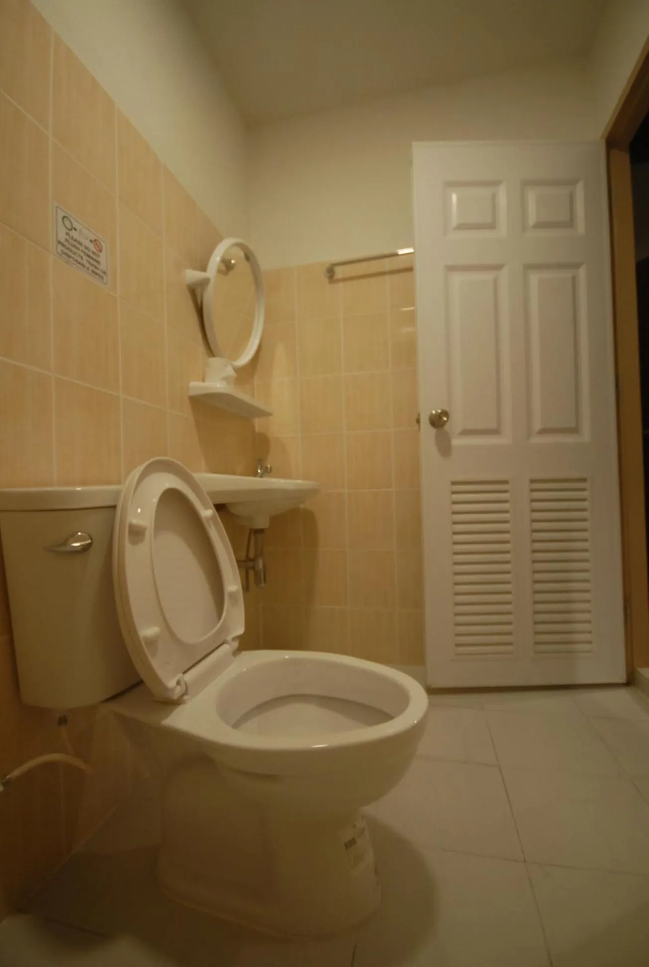 Toilet in Inn Stations Hostel