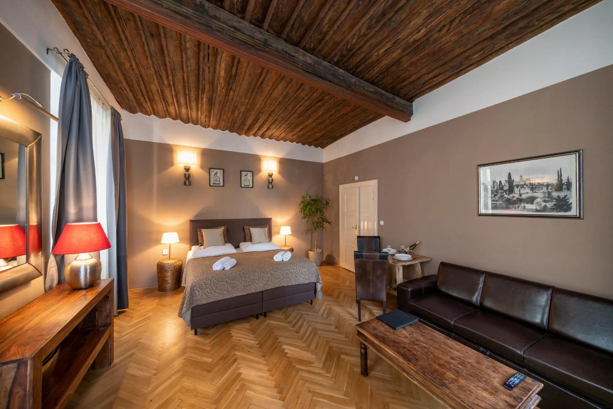 Seating area, Bed in Old Town - Aparthotel Michalska