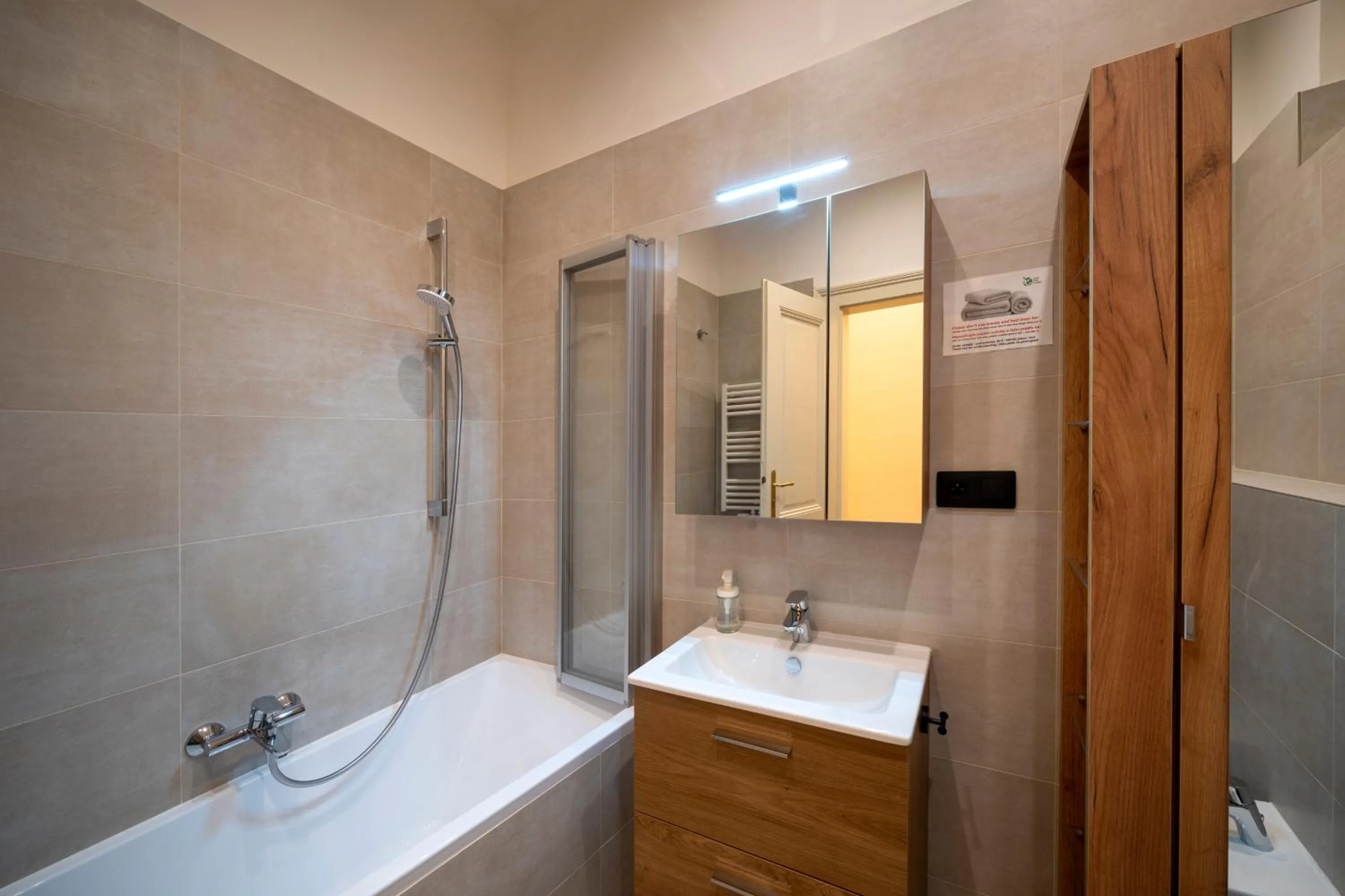 Bathroom in Old Town - Aparthotel Michalska