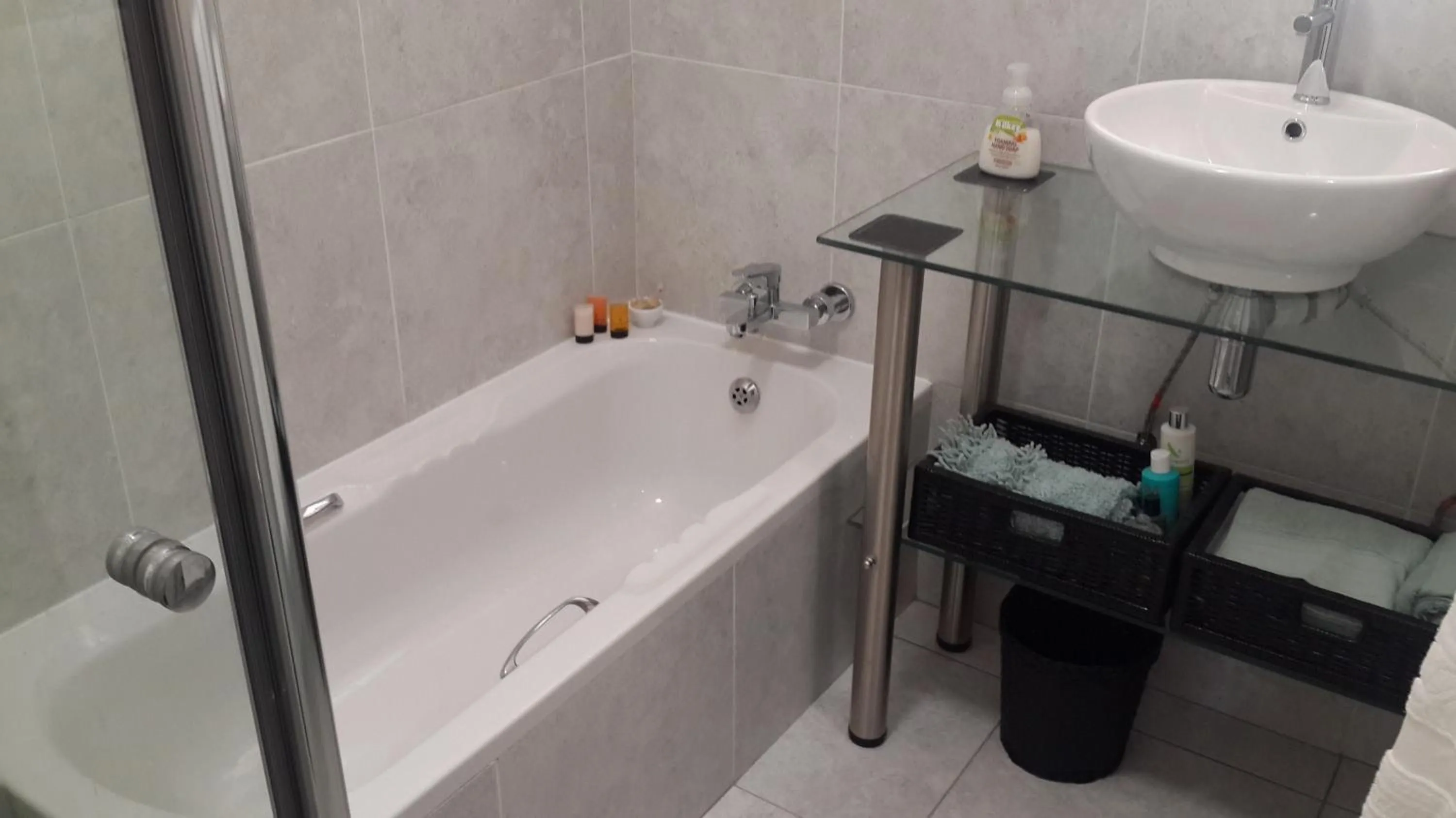 Bathroom in R & R's Retreat