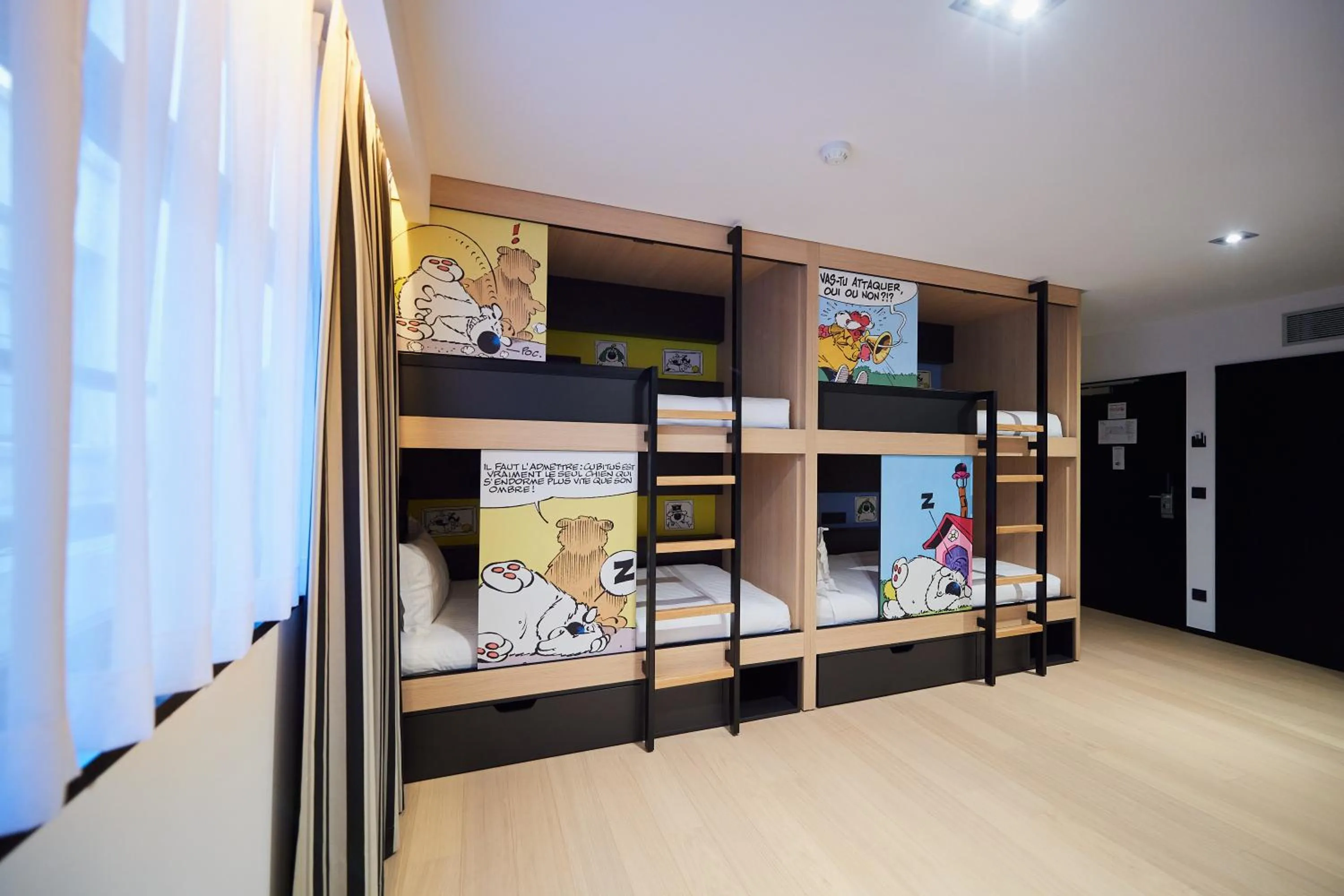 Bed in YOOMA Urban Lodge