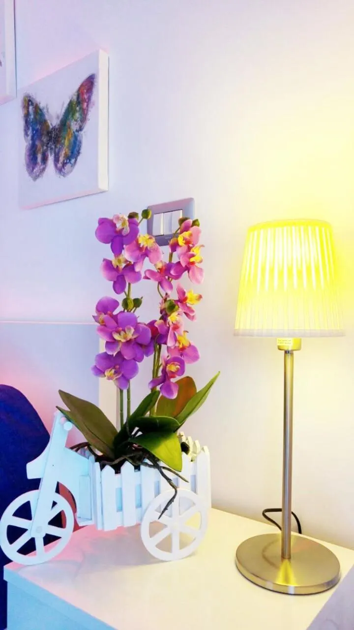 Decorative detail in MaLu' B&B