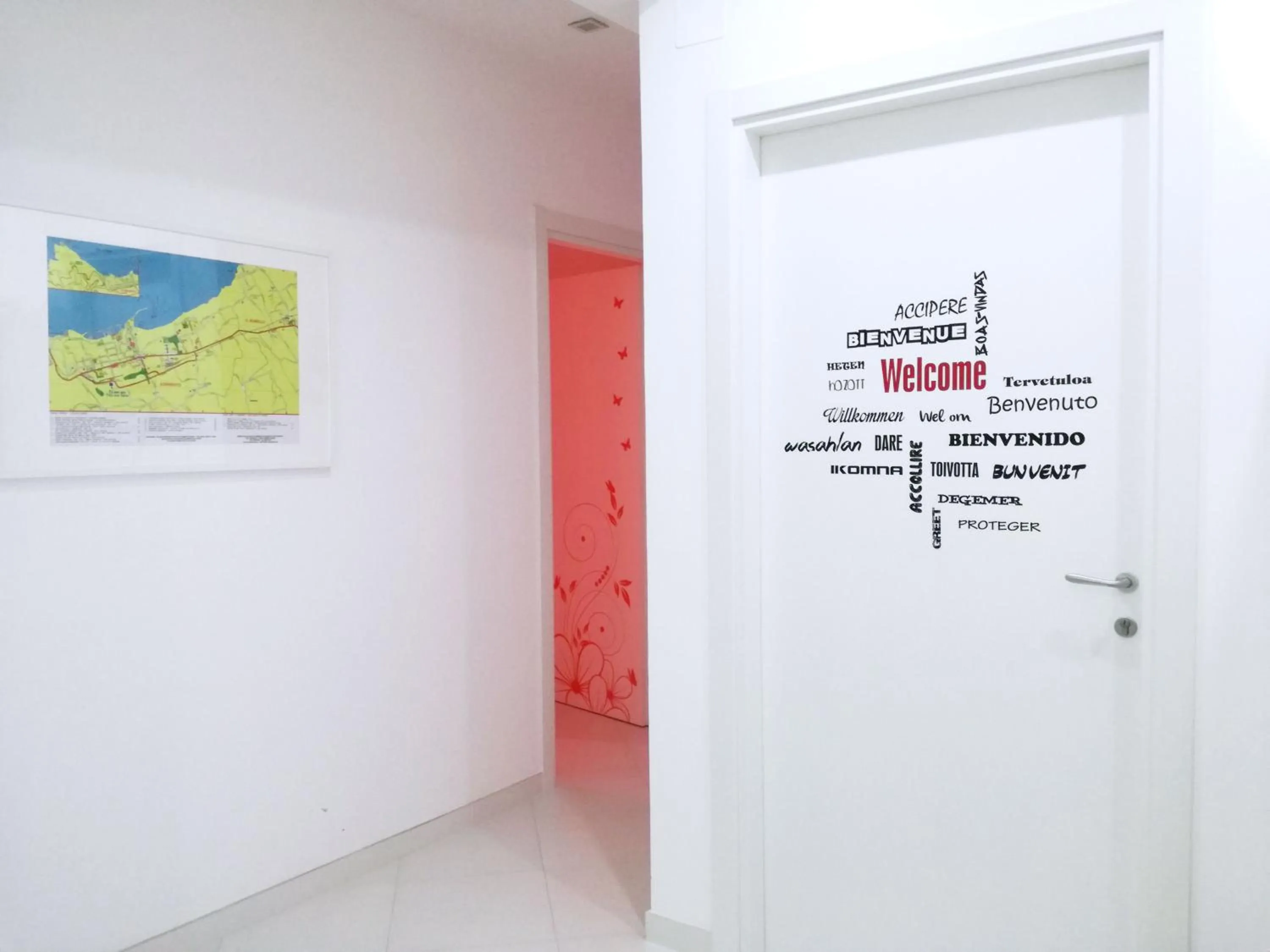 Communal lounge/ TV room in MaLu' B&B