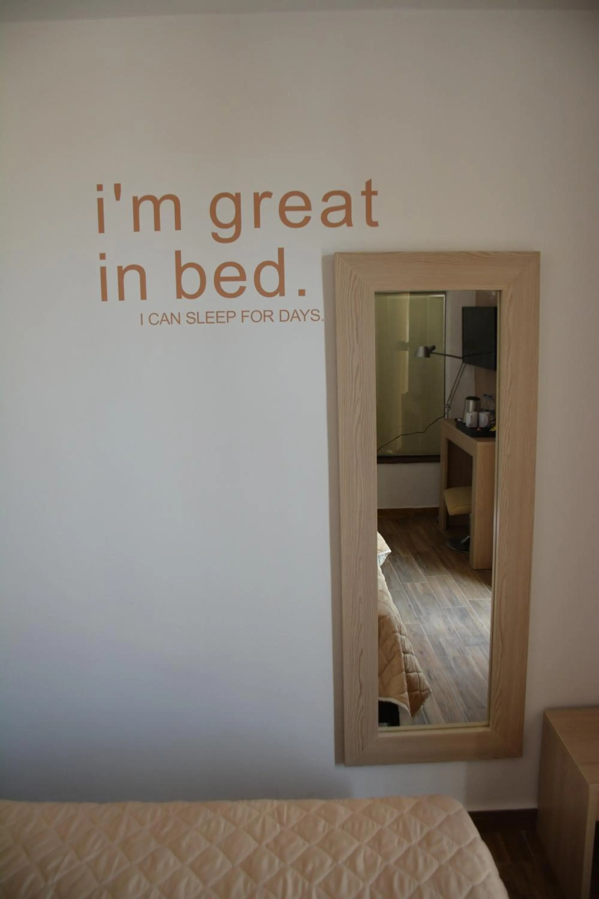 Photo of the whole room, Bed in City Point Chios