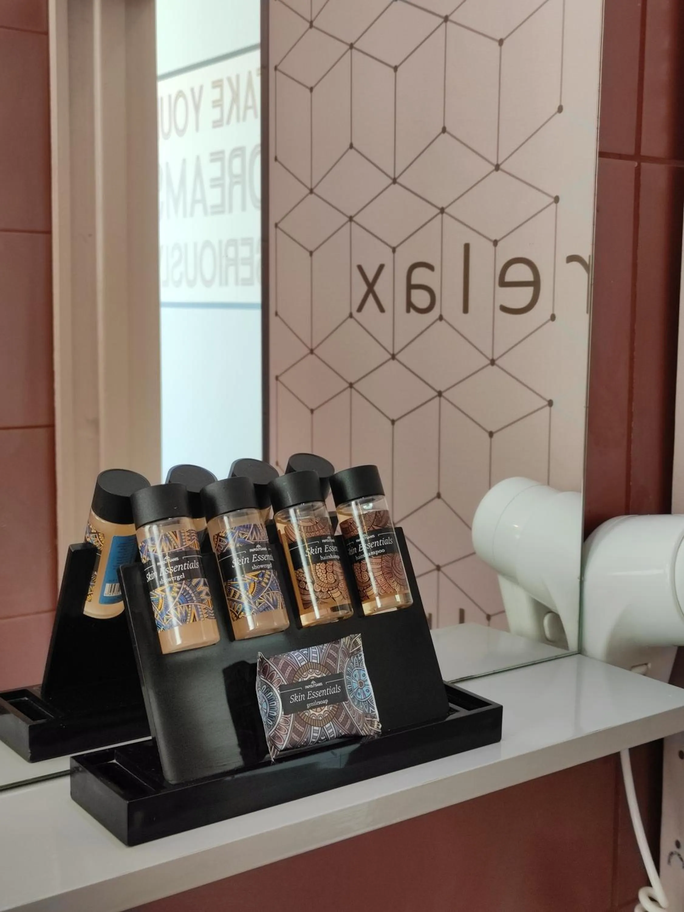 Bathroom in City Point Chios