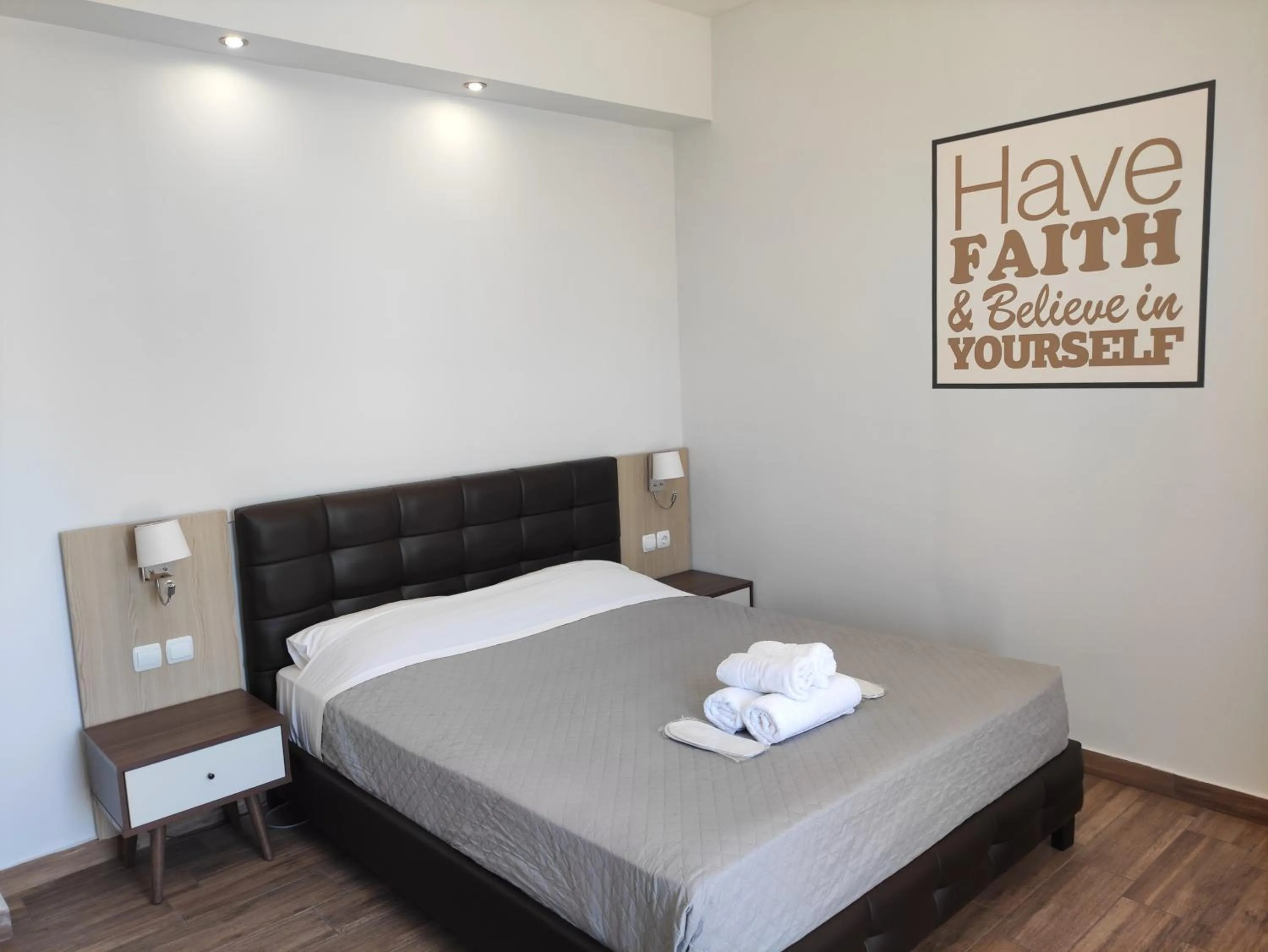 Bed in City Point Chios