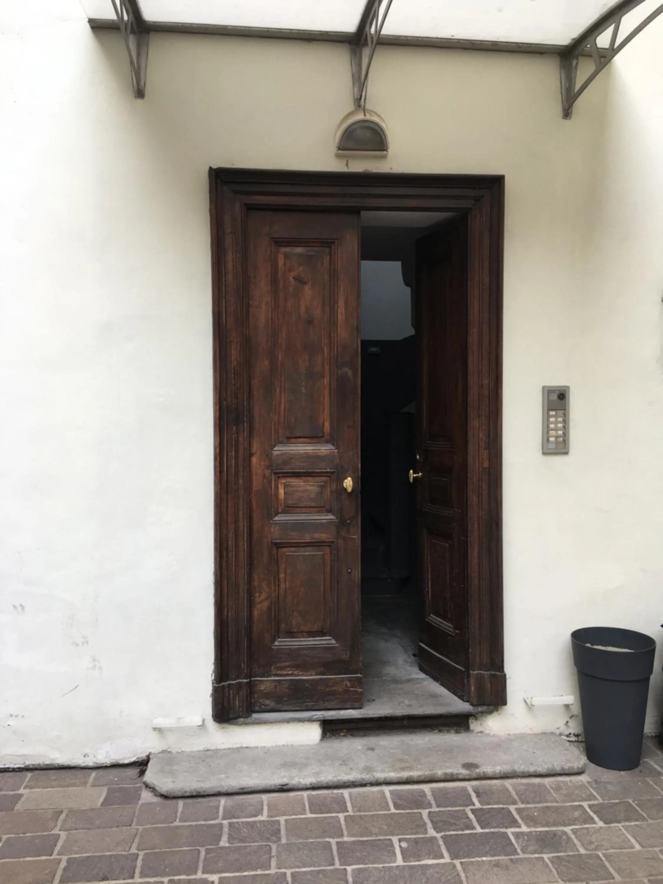 Facade/entrance in Mole27 - ResArt